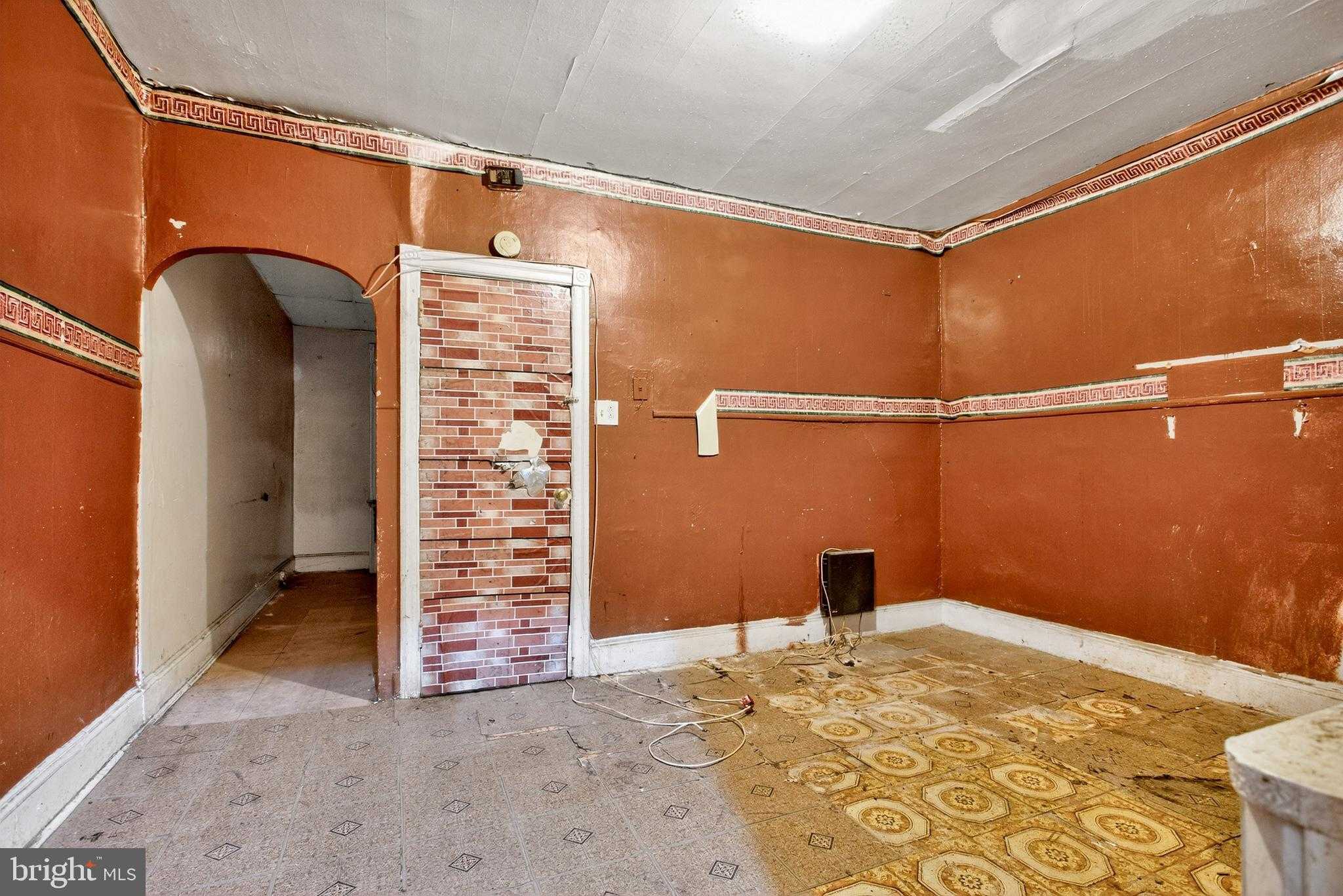 4250 N Darien St photo 10