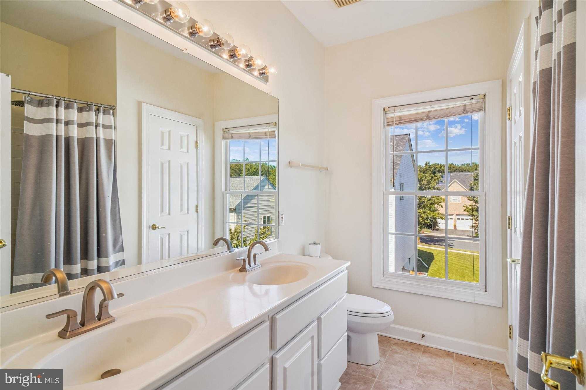 21120 Hickory Forest Way photo 33