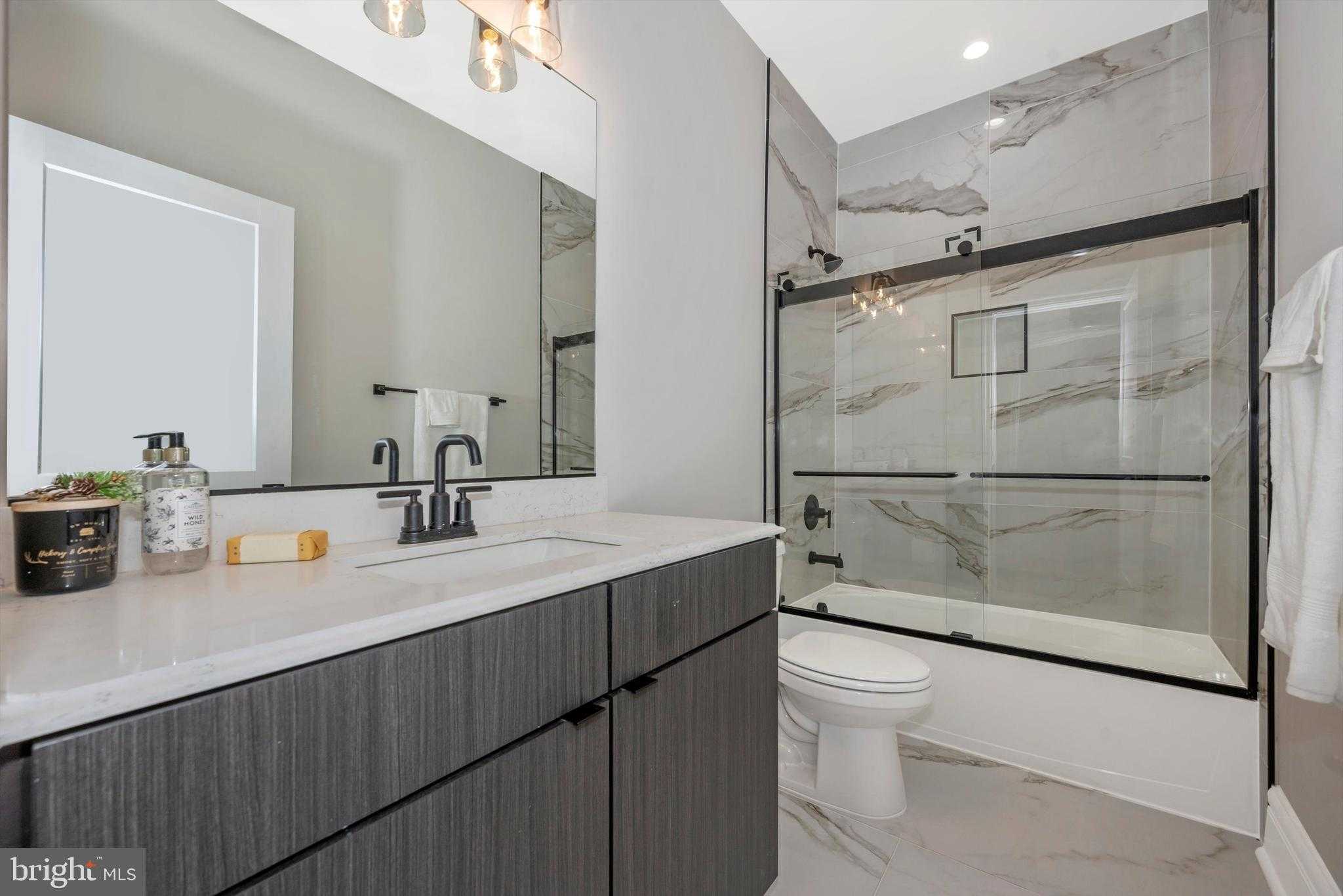 418 N Maxwell Ave photo 12