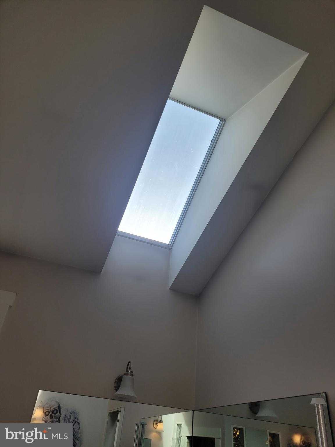 8621 Old Harford Rd photo 16