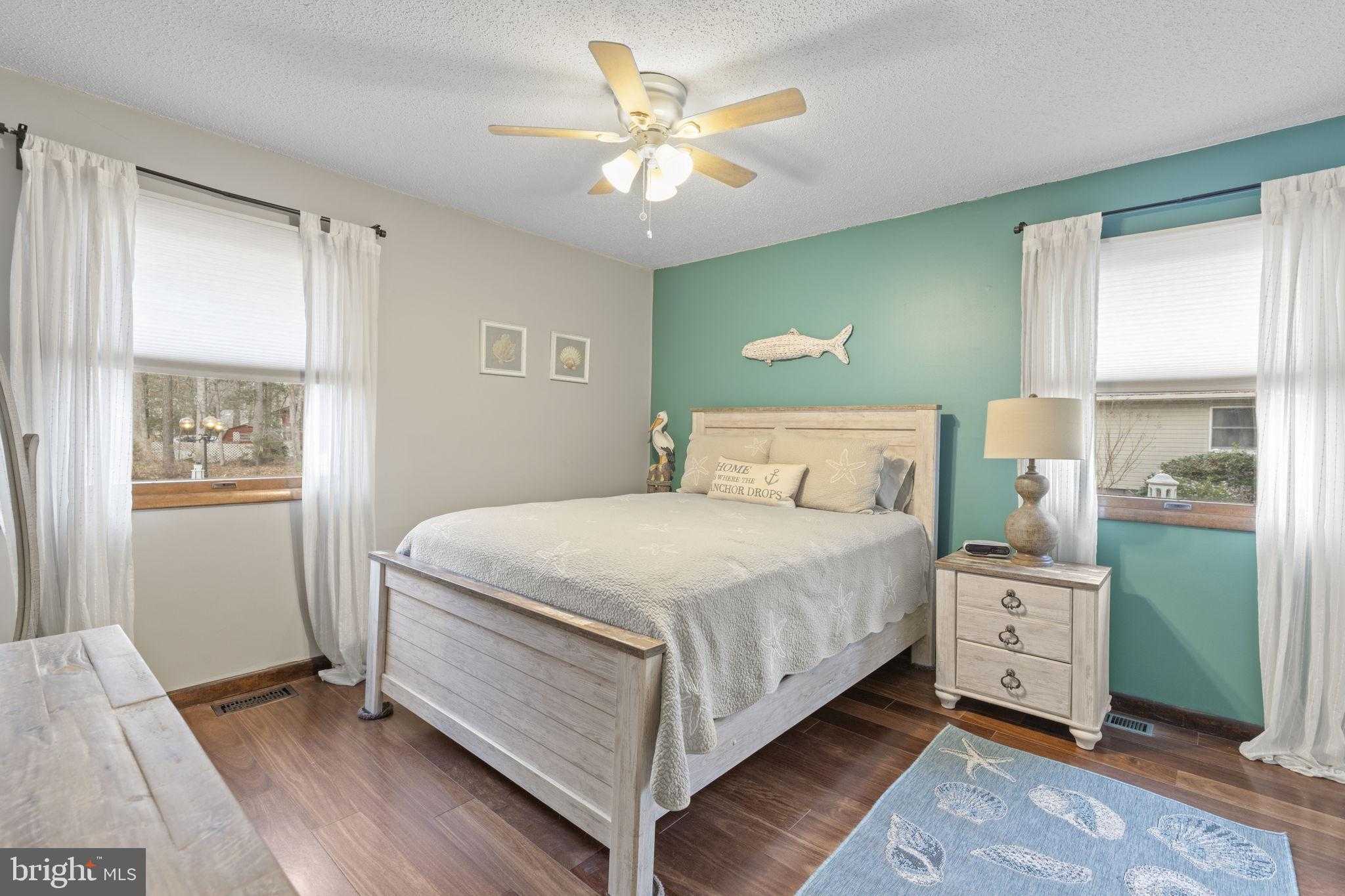 48 Battersea Rd photo 17