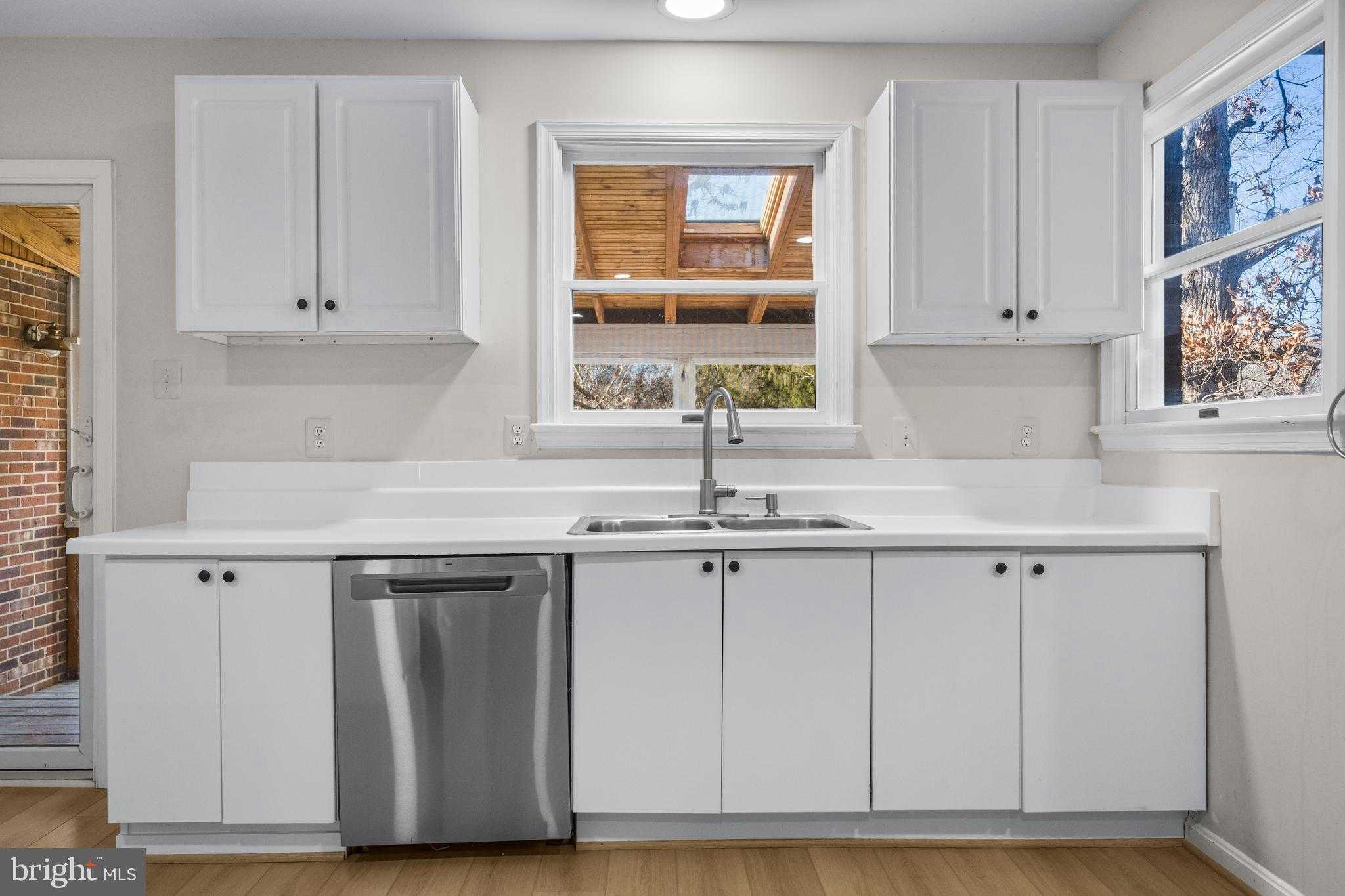 14428 Lee Hwy photo 16