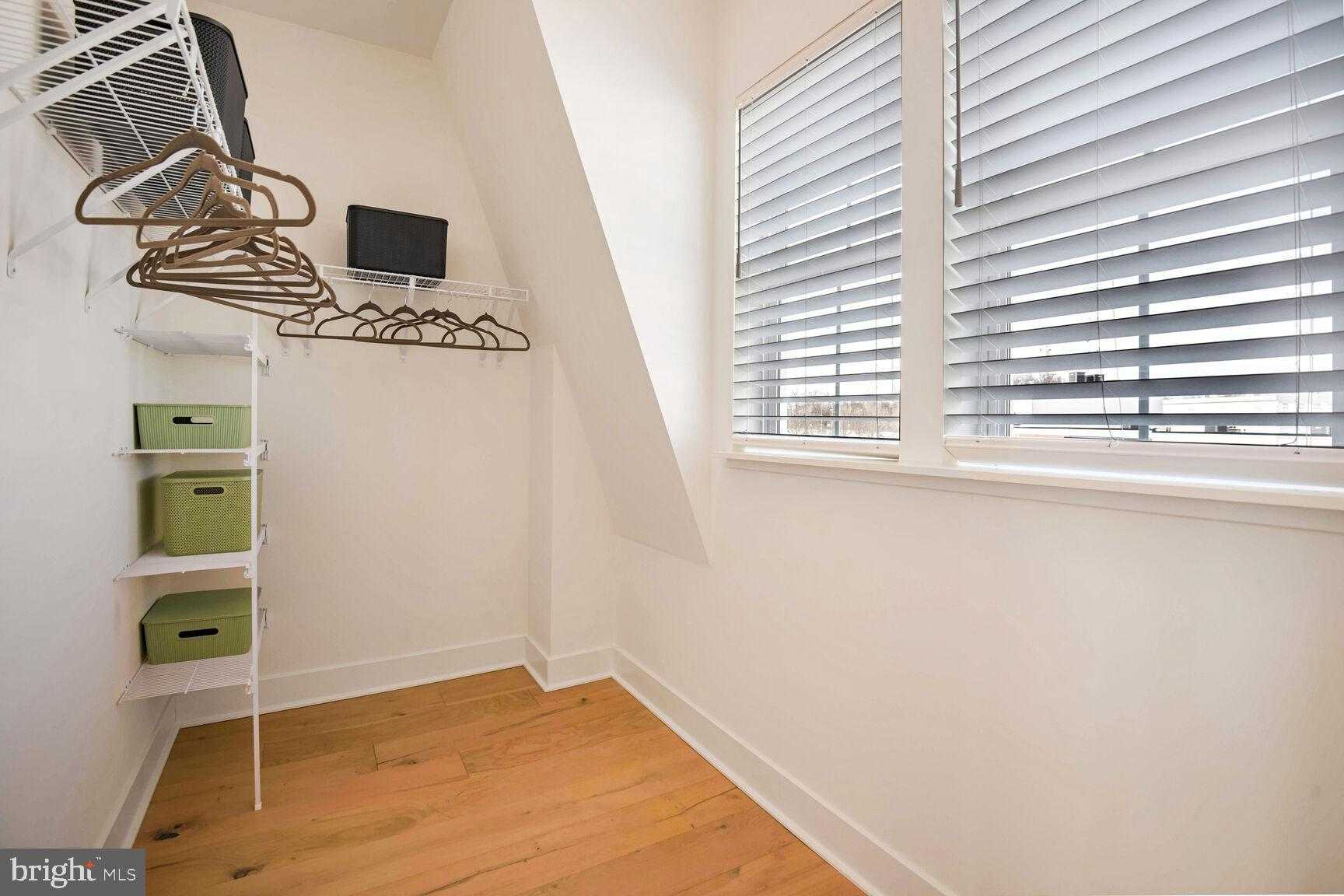 2521 Farmstead Dr photo 32