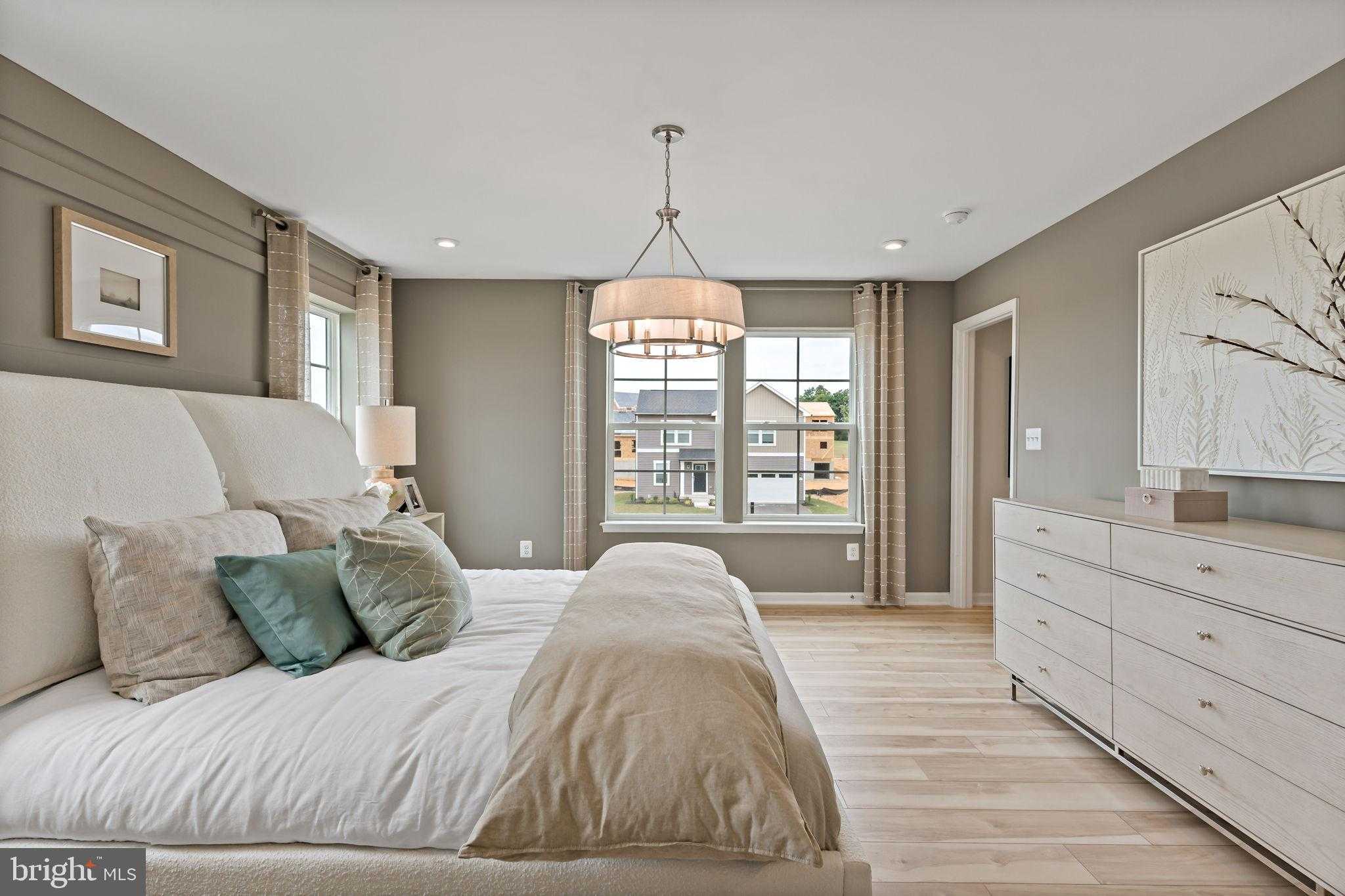 Fontana Cir photo 18