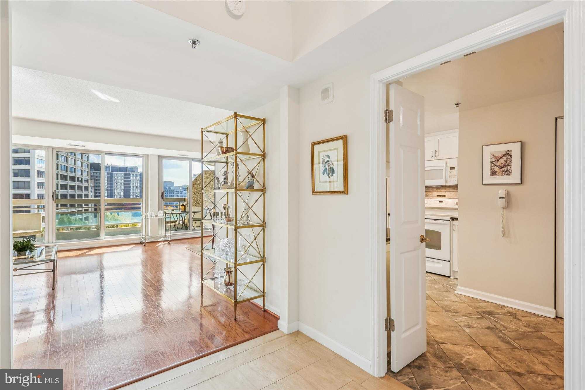 5600 Wisconsin Ave photo 3