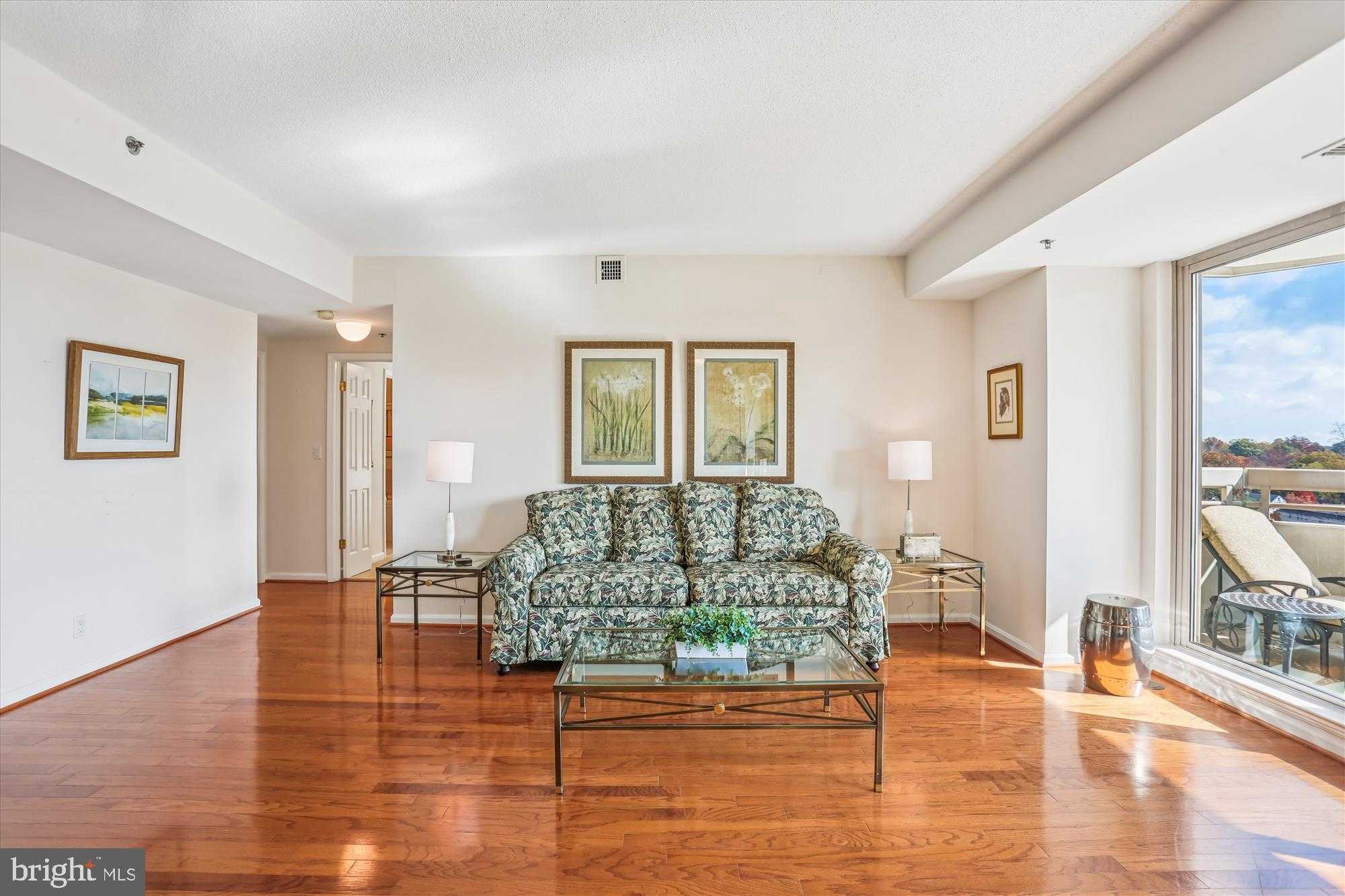 5600 Wisconsin Ave photo 7