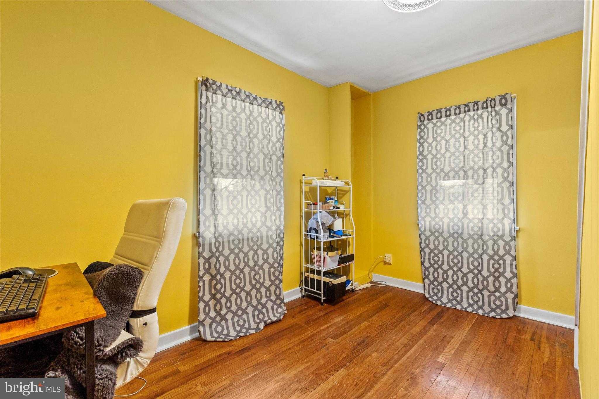 6351 Huntingdon St photo 11