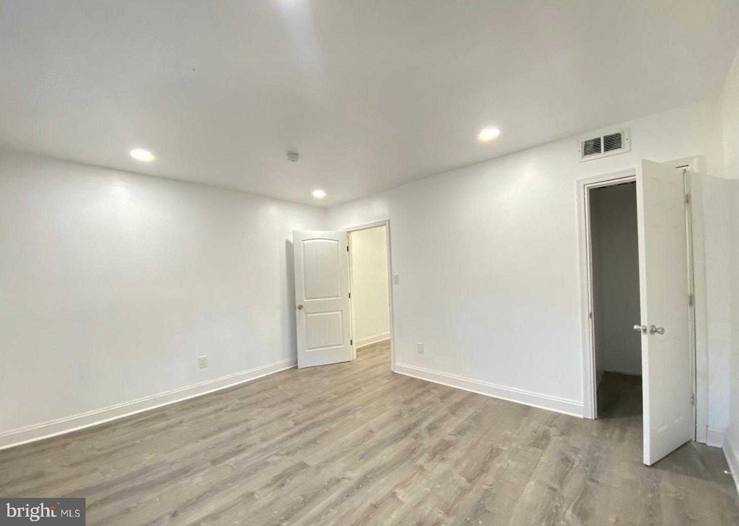 1230 N 15th St photo 10