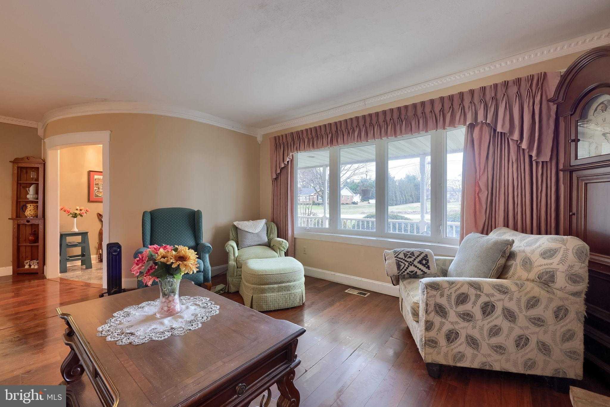 1019 Spring Valley Rd photo 5