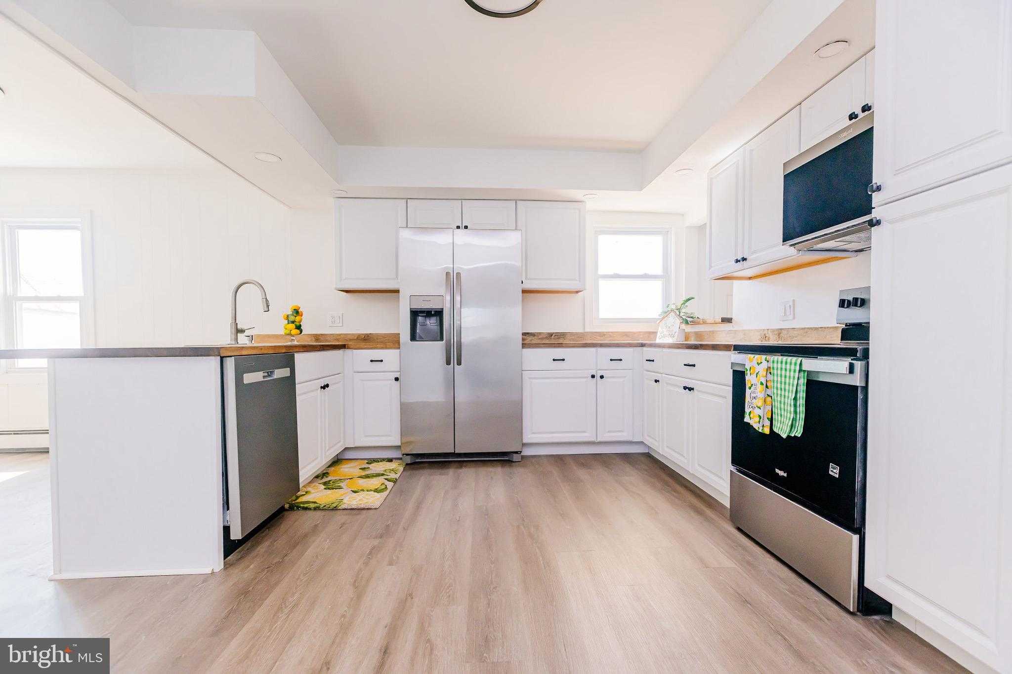 21 Velvet Ln photo 4