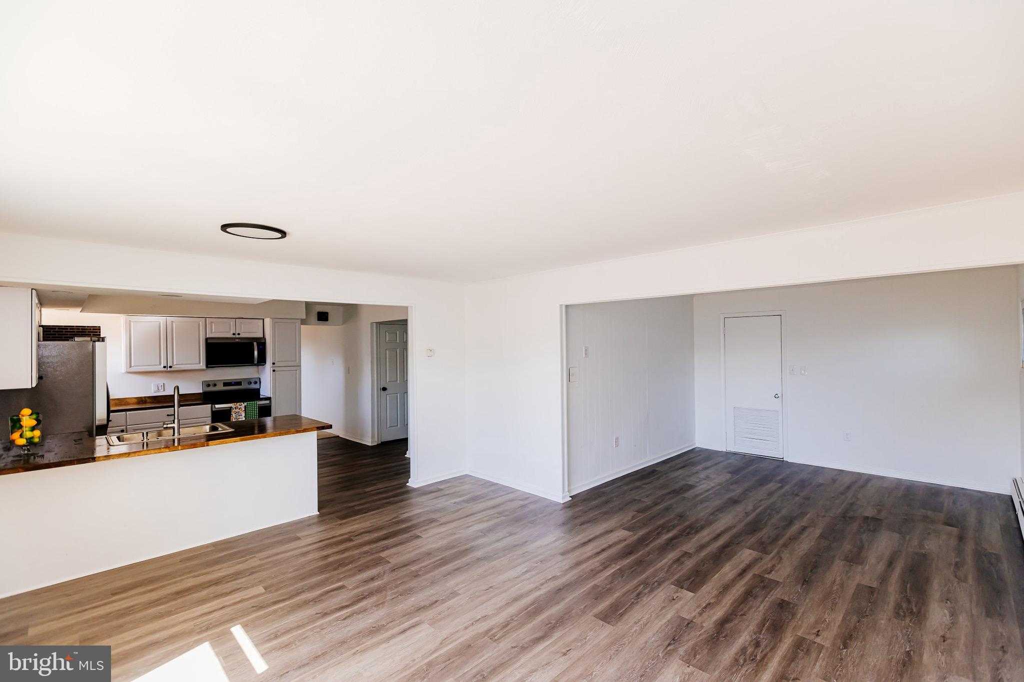 21 Velvet Ln photo 8