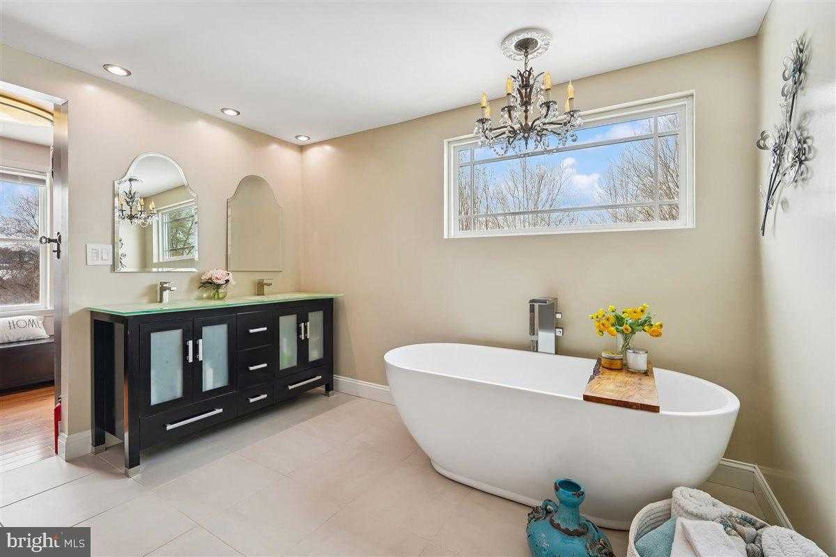 9500 Holsey Rd photo 39