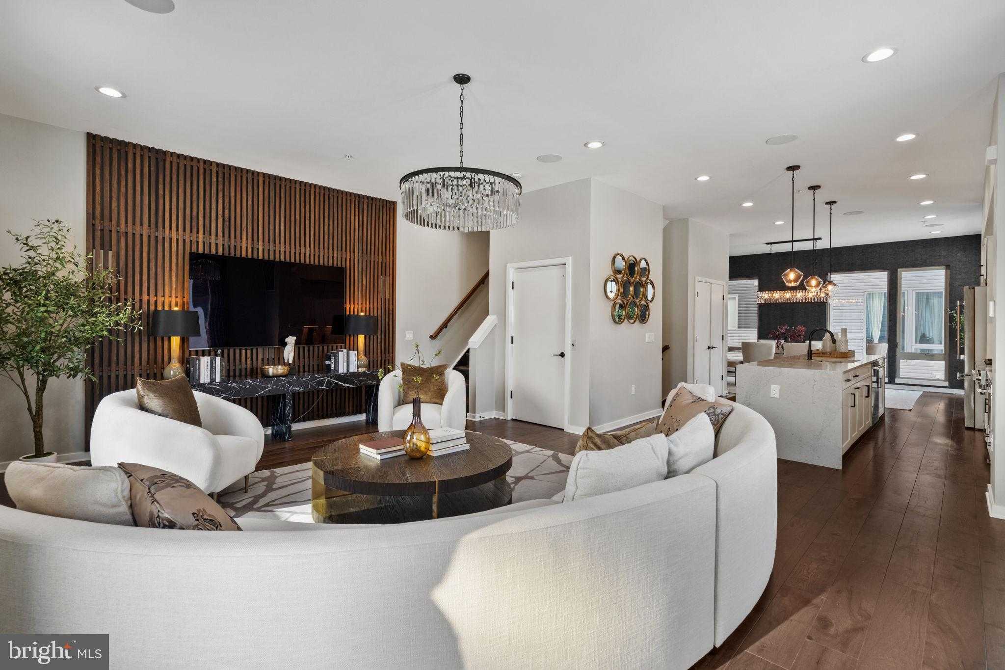 3200 Parkview Walk photo 9