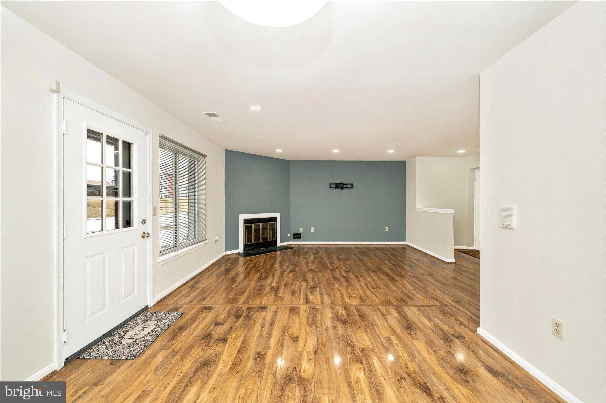 208 Water Fountain CT Unit 103 photo 14