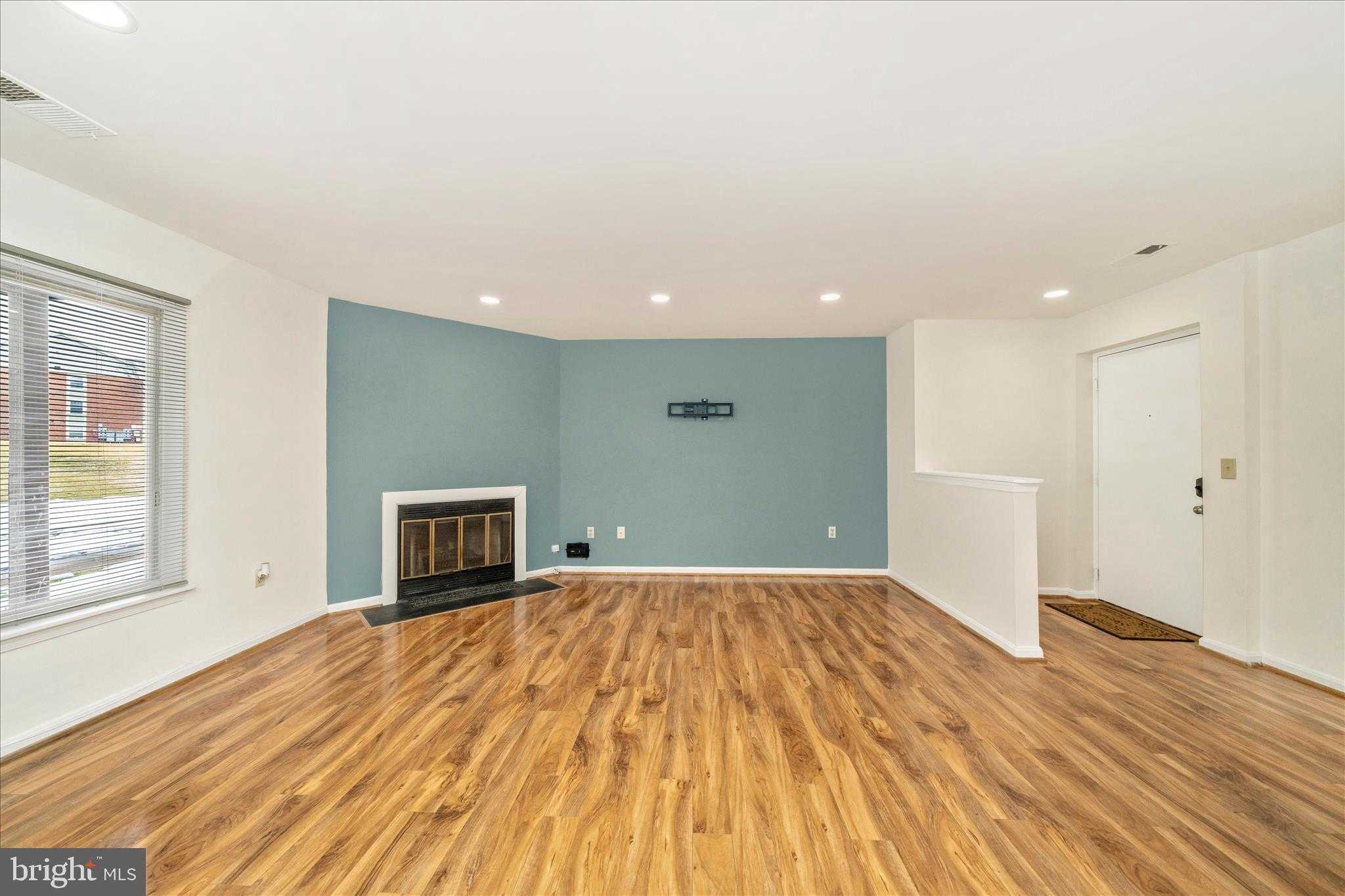 208 Water Fountain CT Unit 103 photo 8