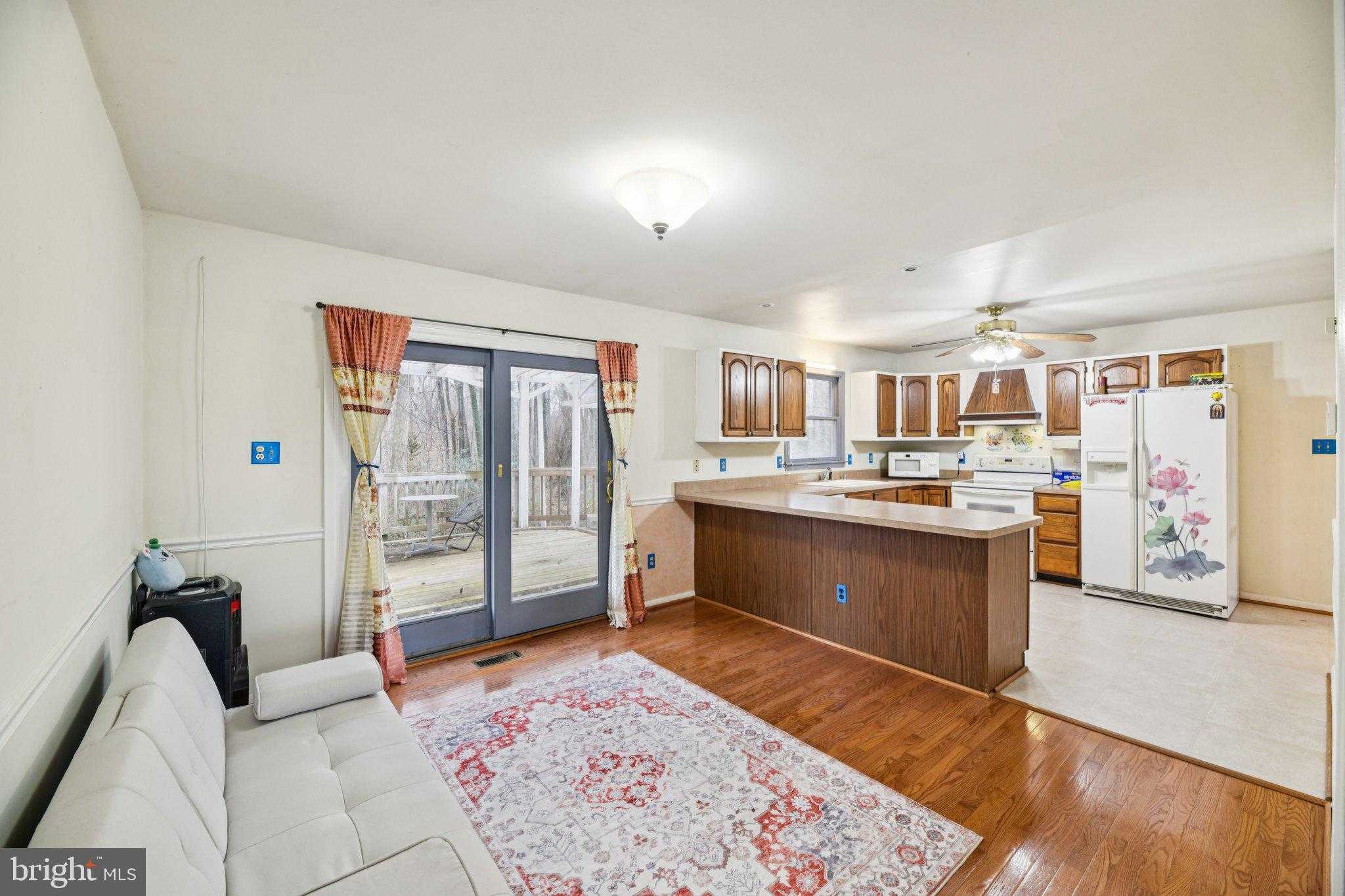 2650 Solomons Island Rd photo 7