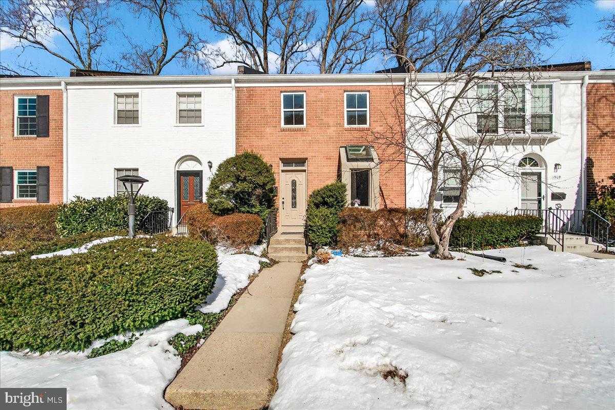 1911 Lyttonsville Rd photo 2