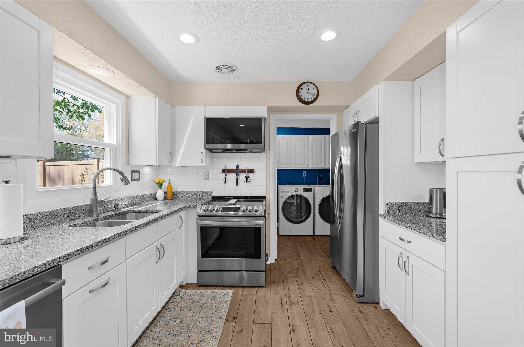 12403 Stafford Ln photo 20