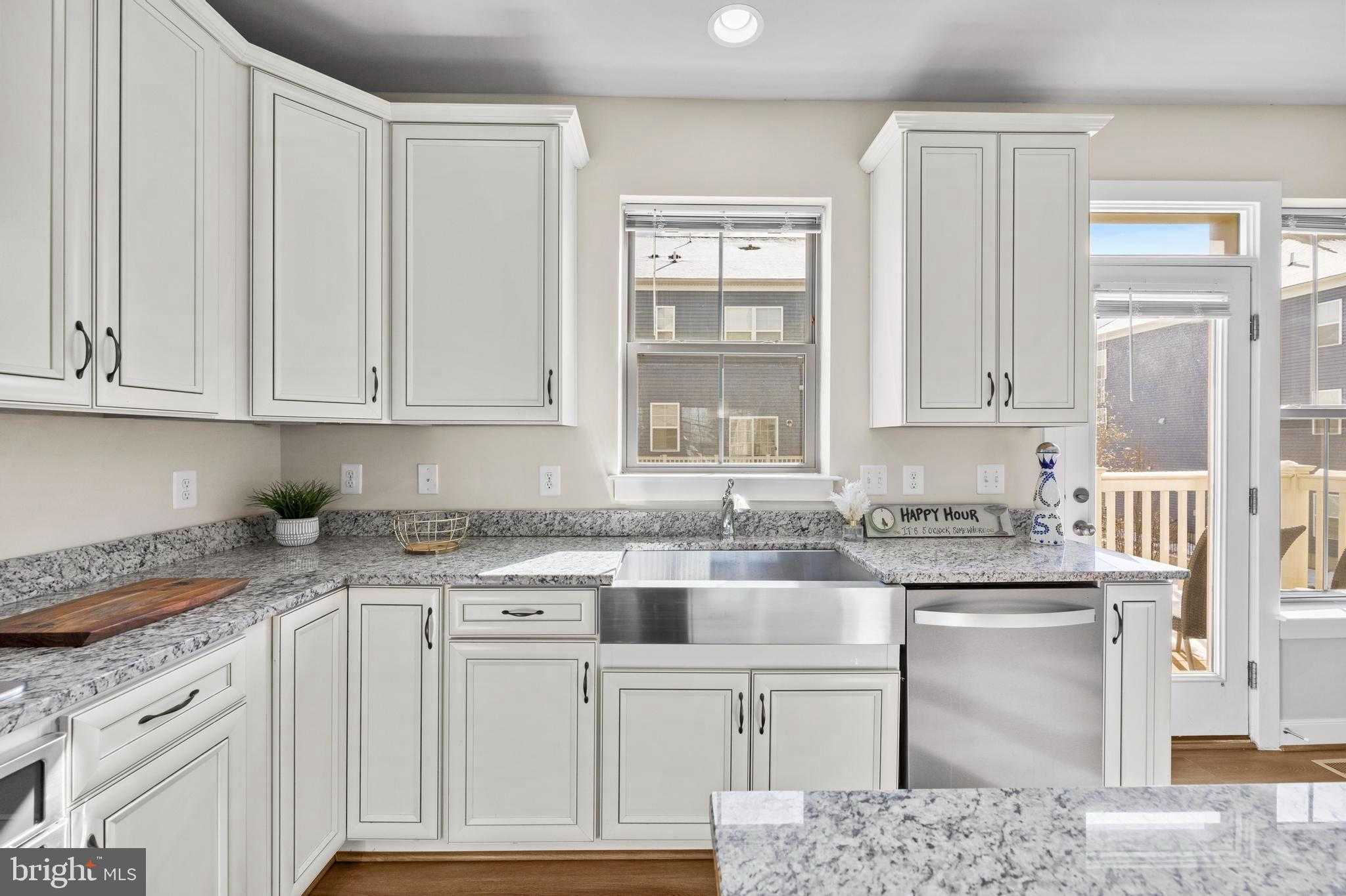 14247 Travilah Rd photo 24