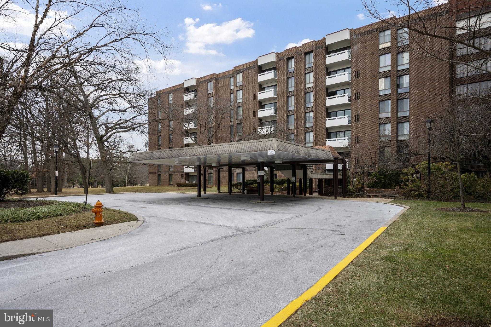 7 Slade Ave Apt 119 photo 2