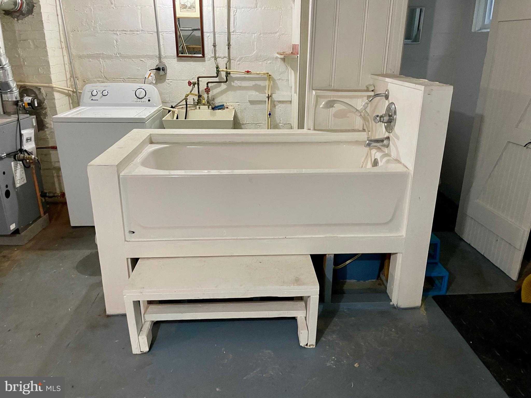 1346 Pentwood Rd photo 39