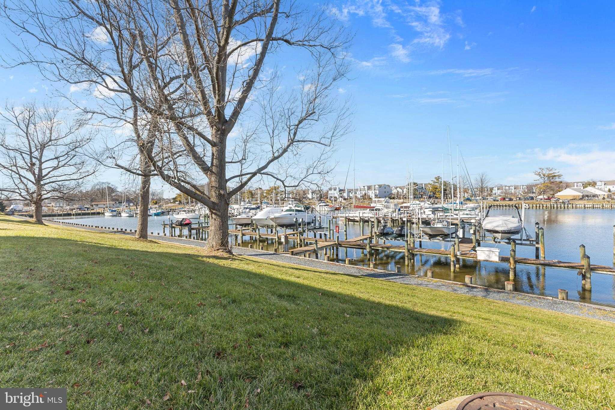 6 Queen Victoria Way photo 29