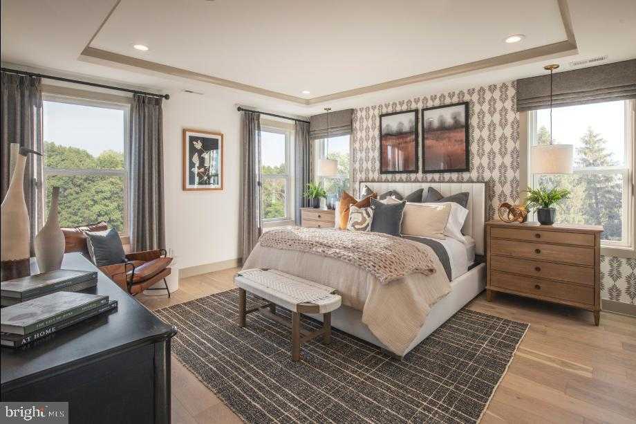 Montgomery Dr photo 6