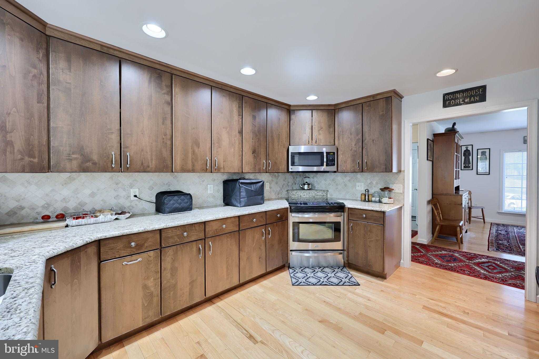 409 Granite St photo 36