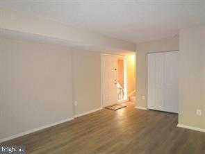 7291 Coachlight CT photo 2