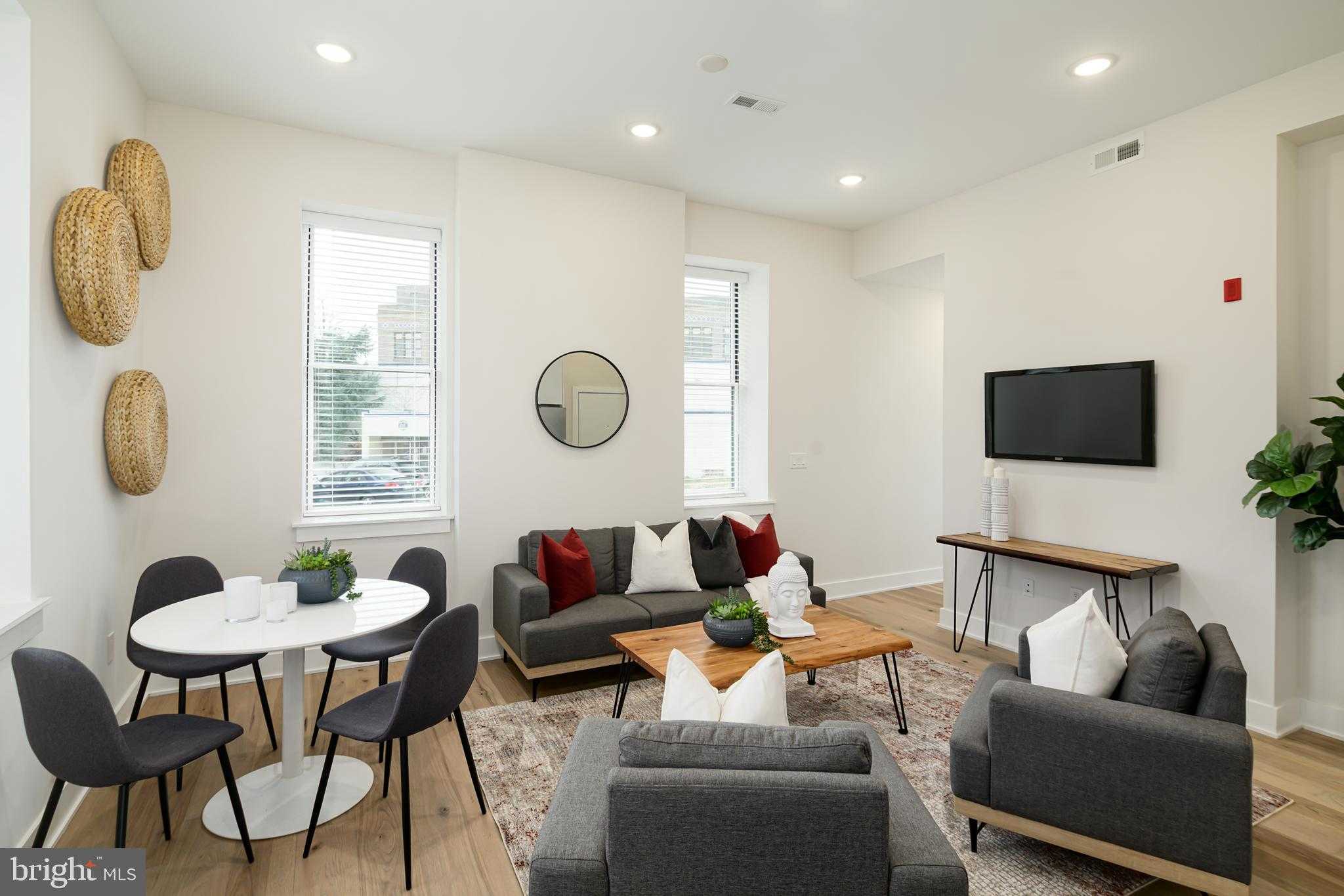 1723 Francis St Unit 1a photo 6