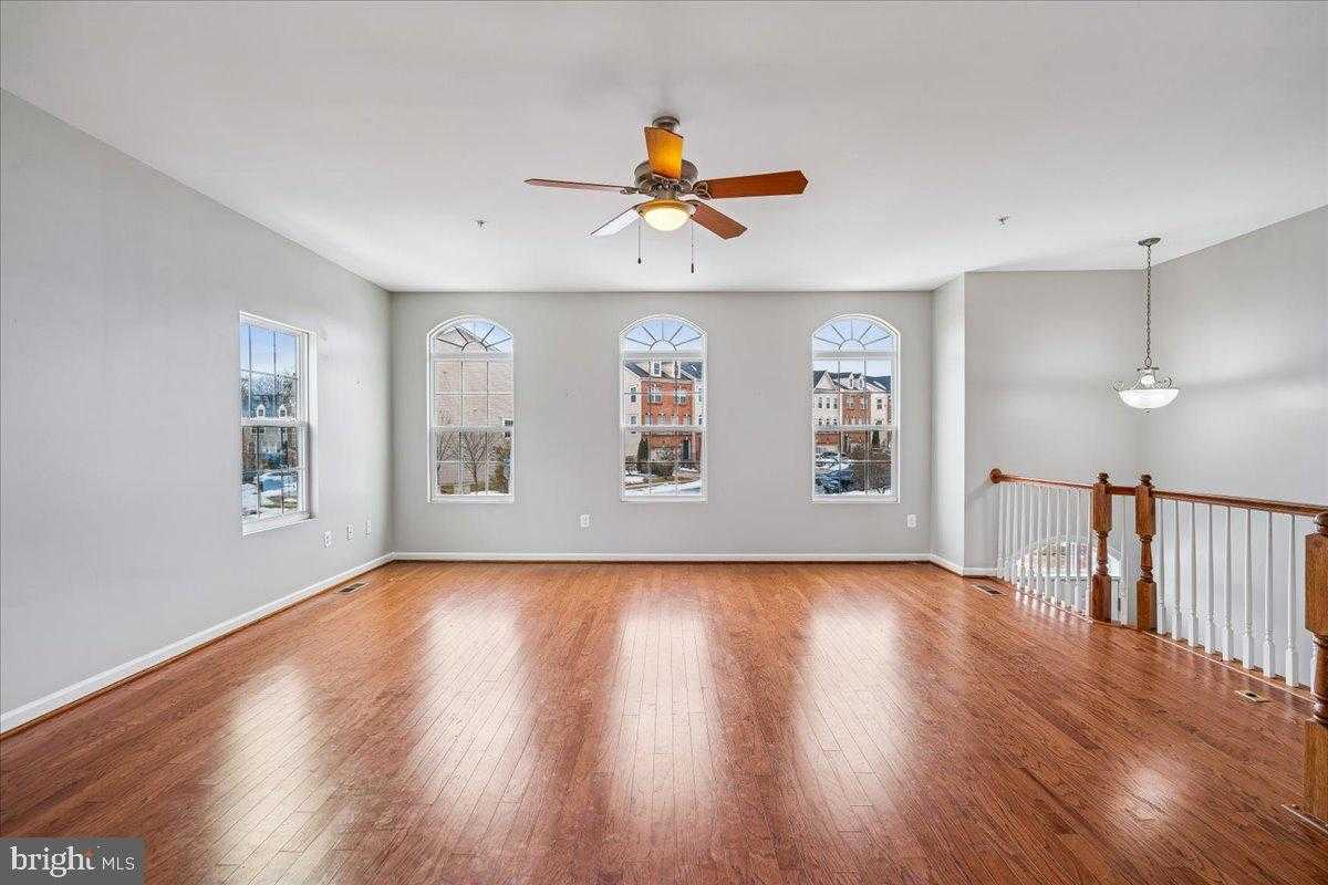 8587 Crooked Tree Ln photo 5