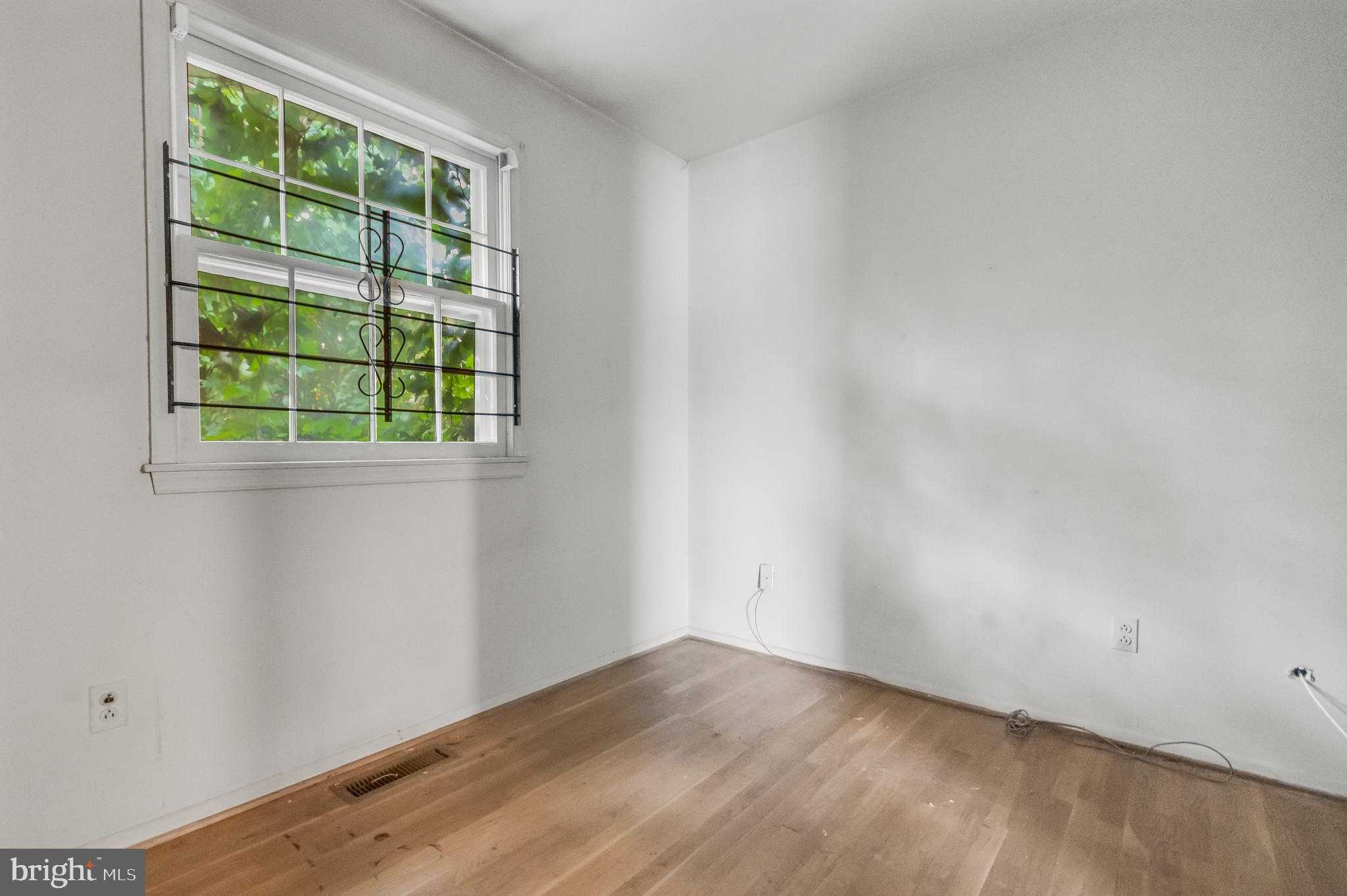 11007 Trafton Dr photo 18