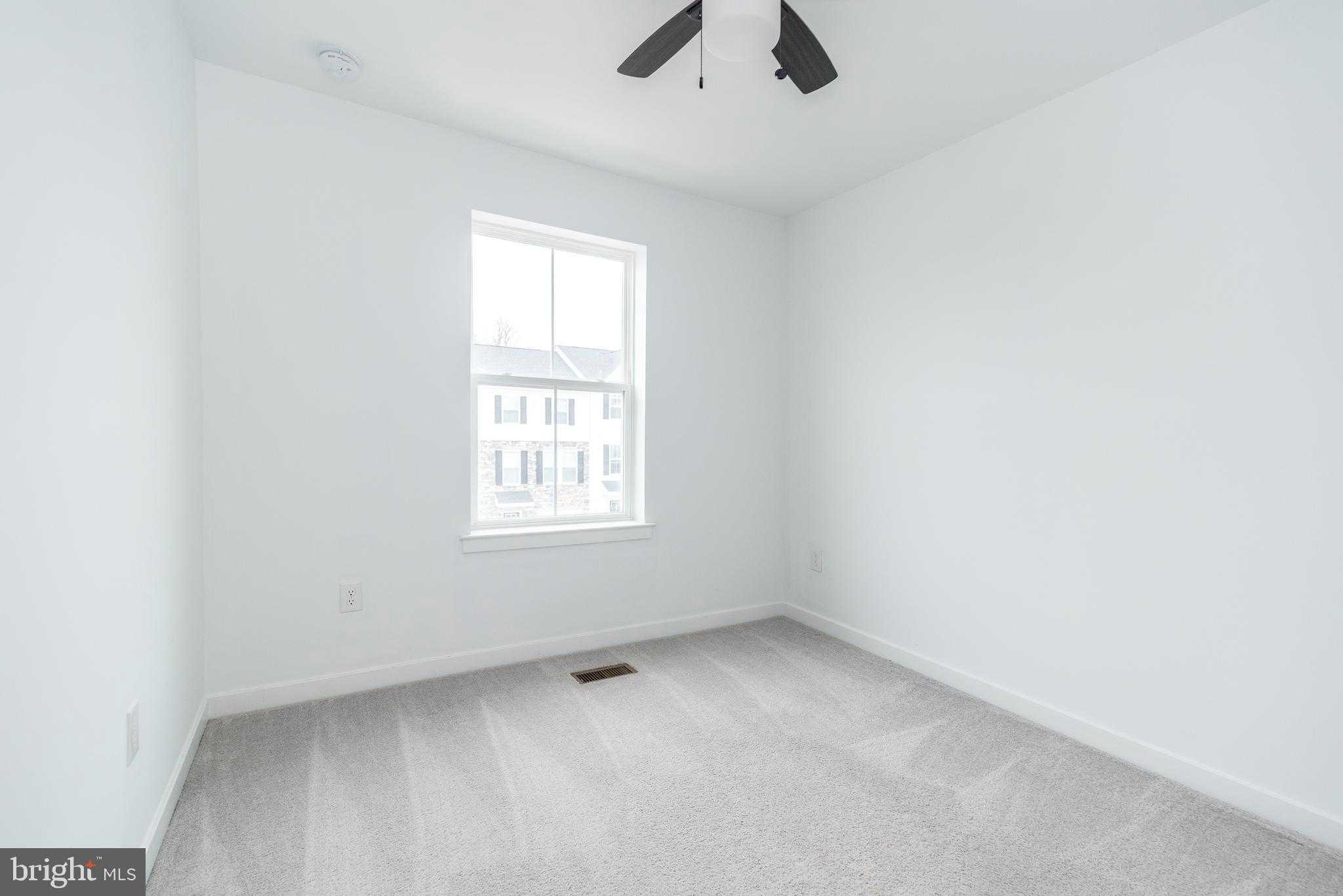 910 Magnolia Ln photo 36