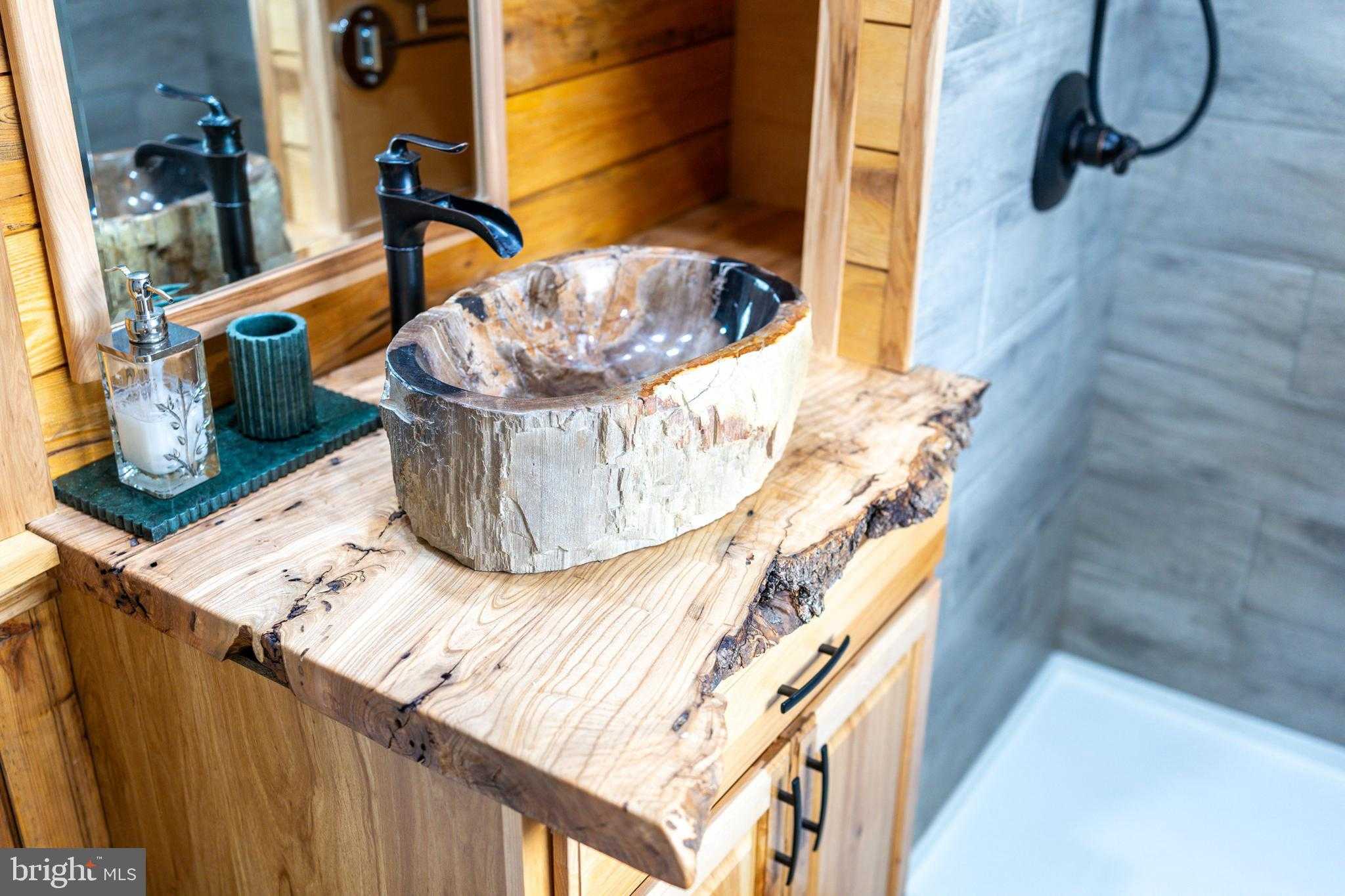 5911 Smith Creek Rd photo 41