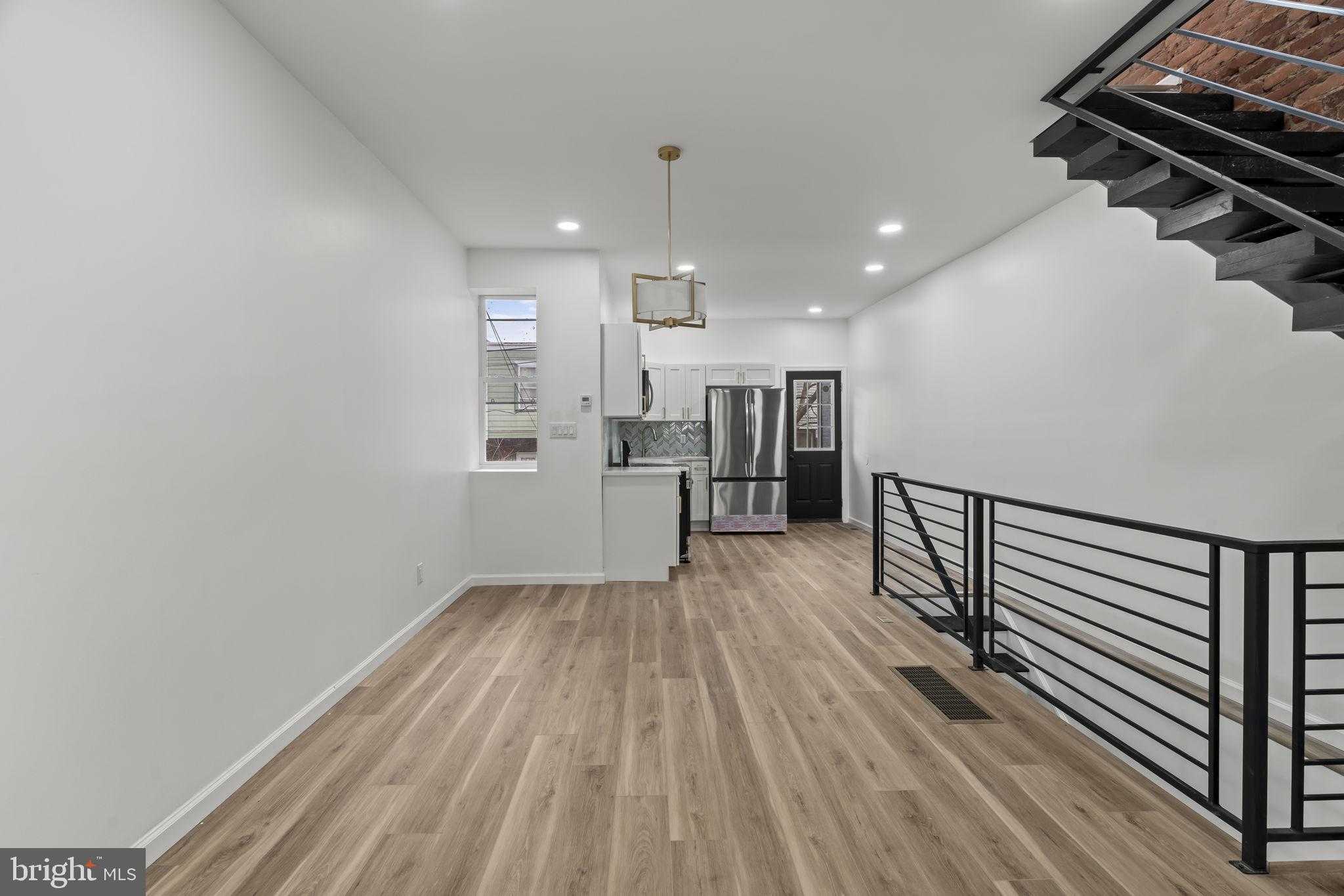 5616 Hunter St photo 4