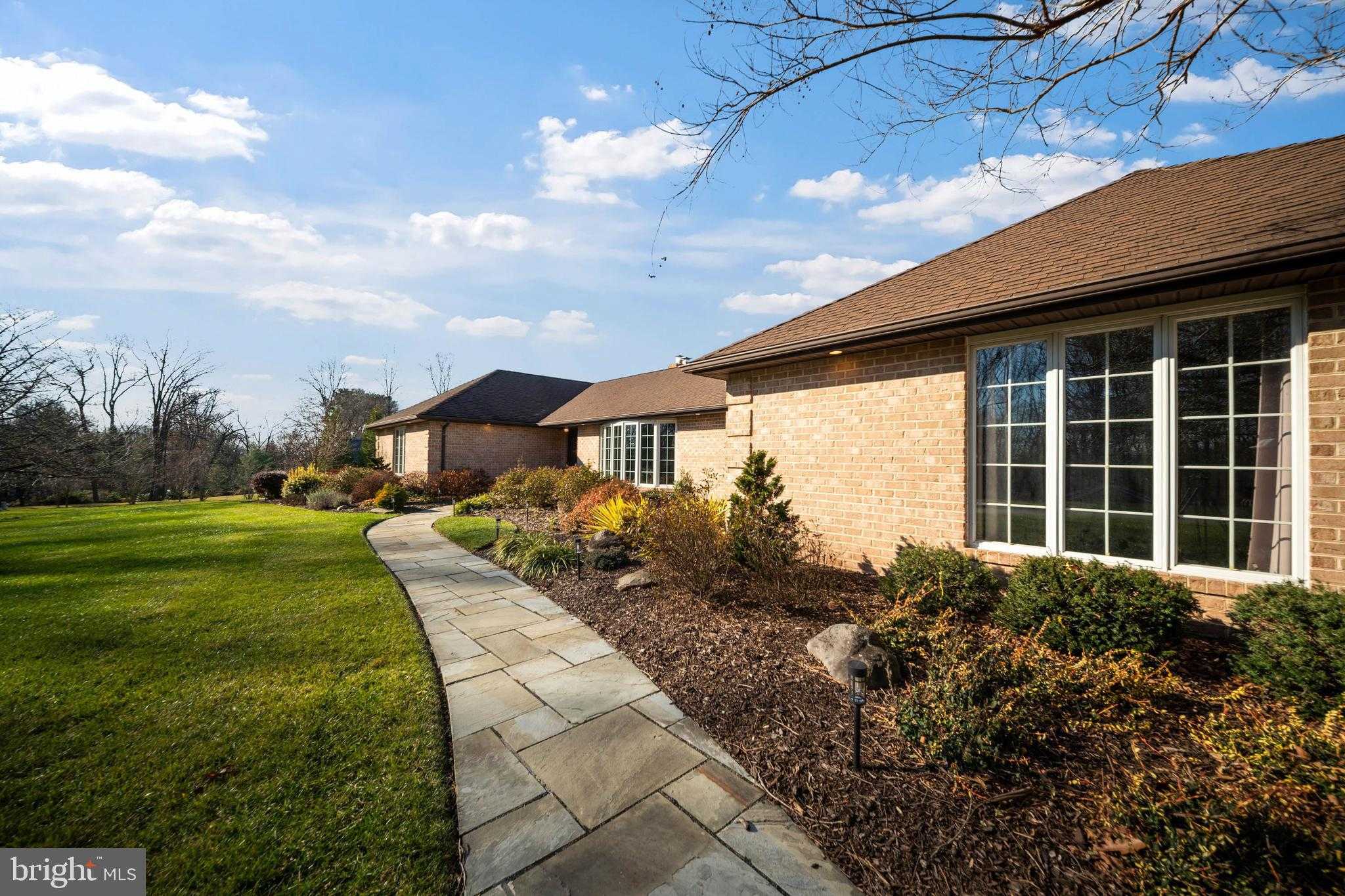 4037 Holly Knoll Dr photo 4