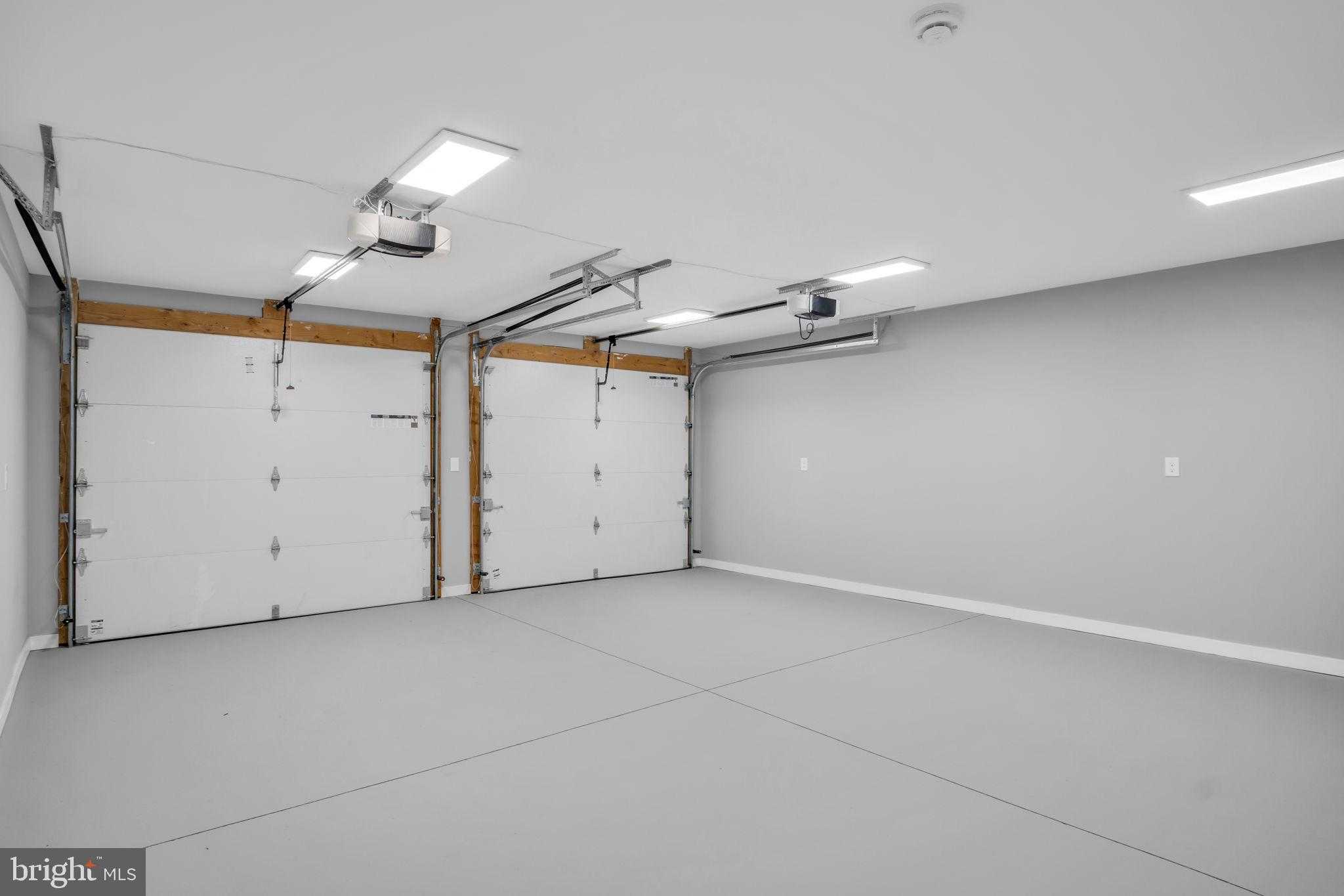 1500 Embassy Dr photo 31