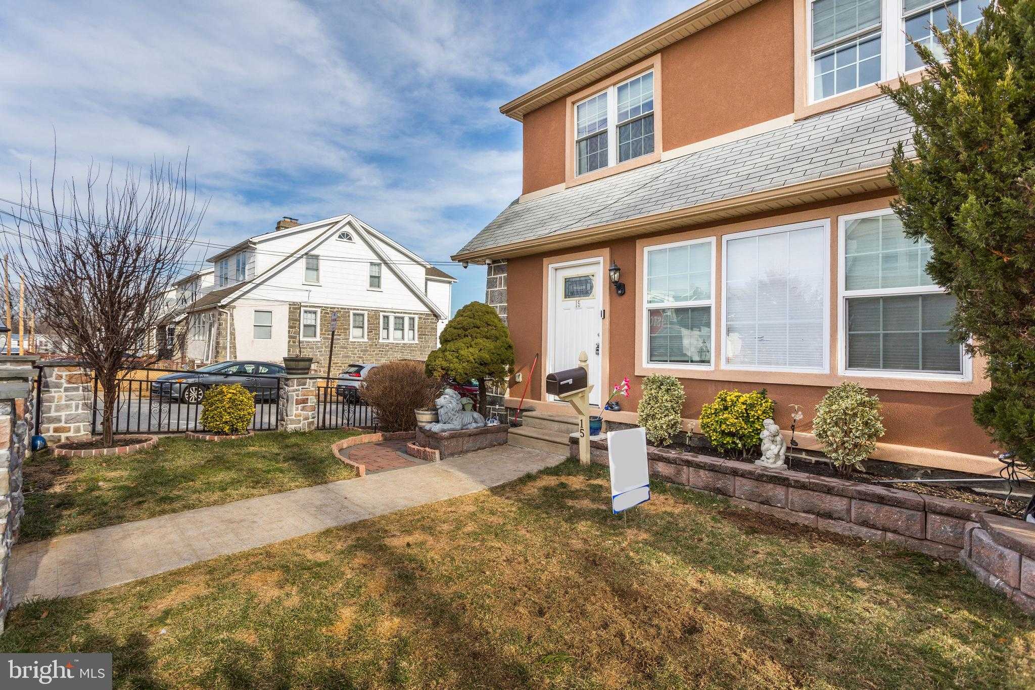 15 Kenmore Rd photo 2