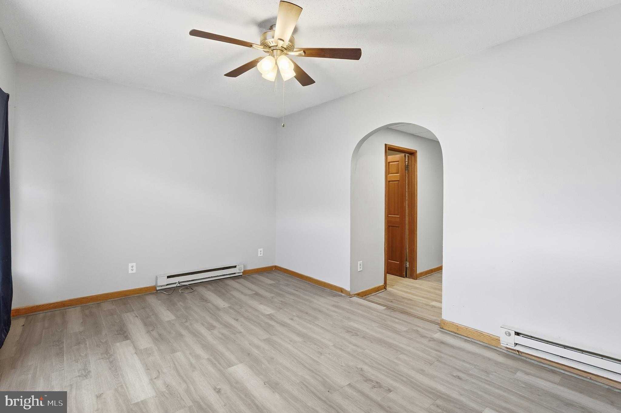 301 N Mulberry St photo 15