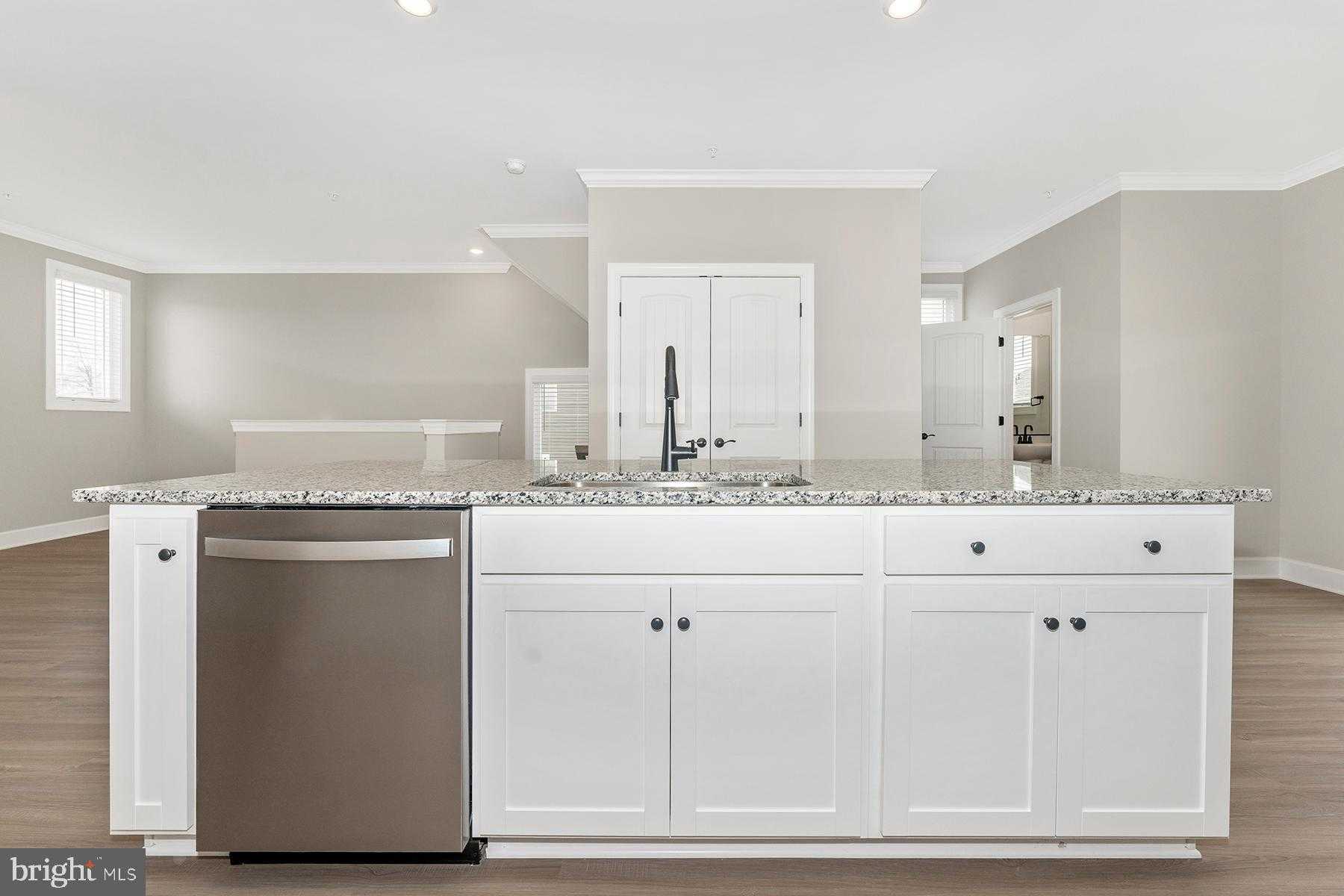 549 Bartholomew Dr photo 13