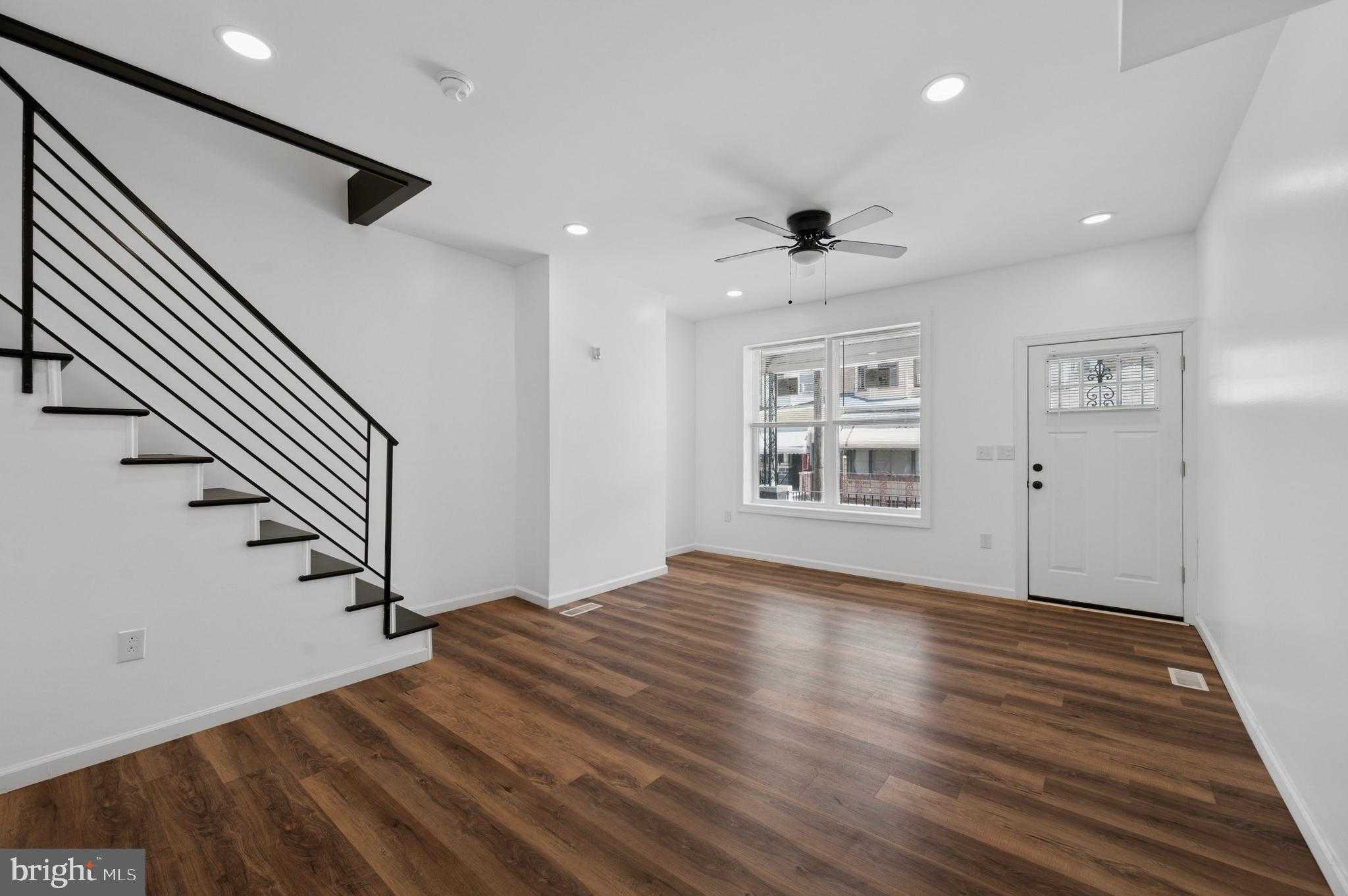 5321 Upland St photo 2