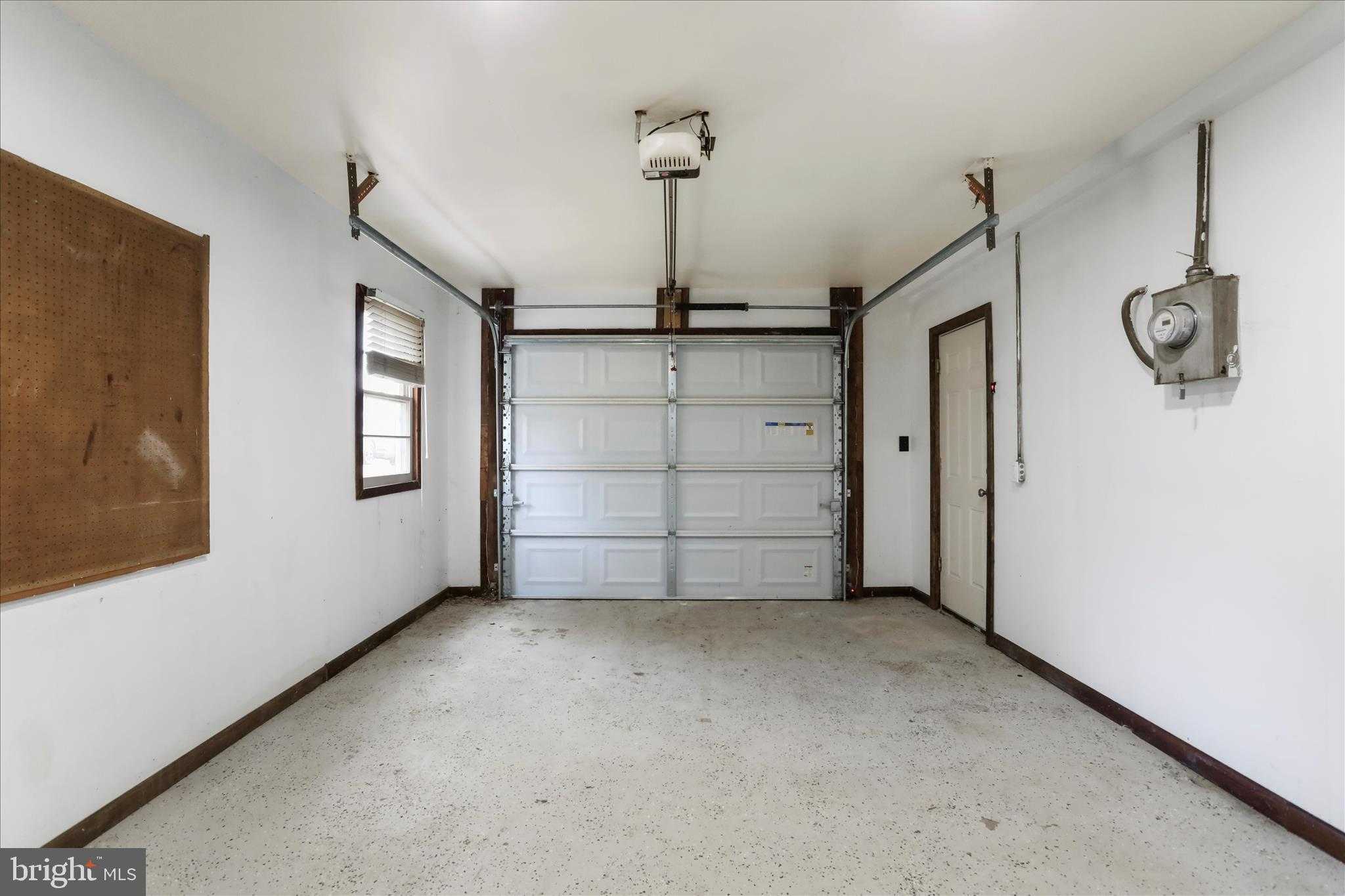 186 Talbott Ave photo 25