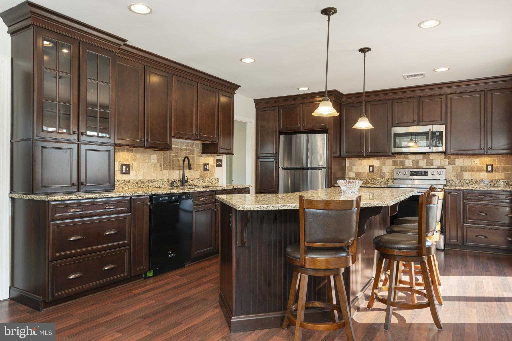 220 Coldstream Rd photo 8