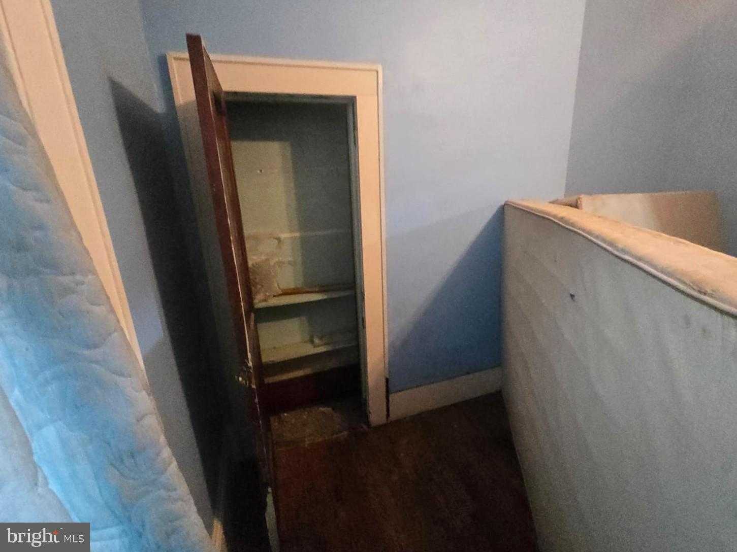 666 Montrose Ave SE photo 21