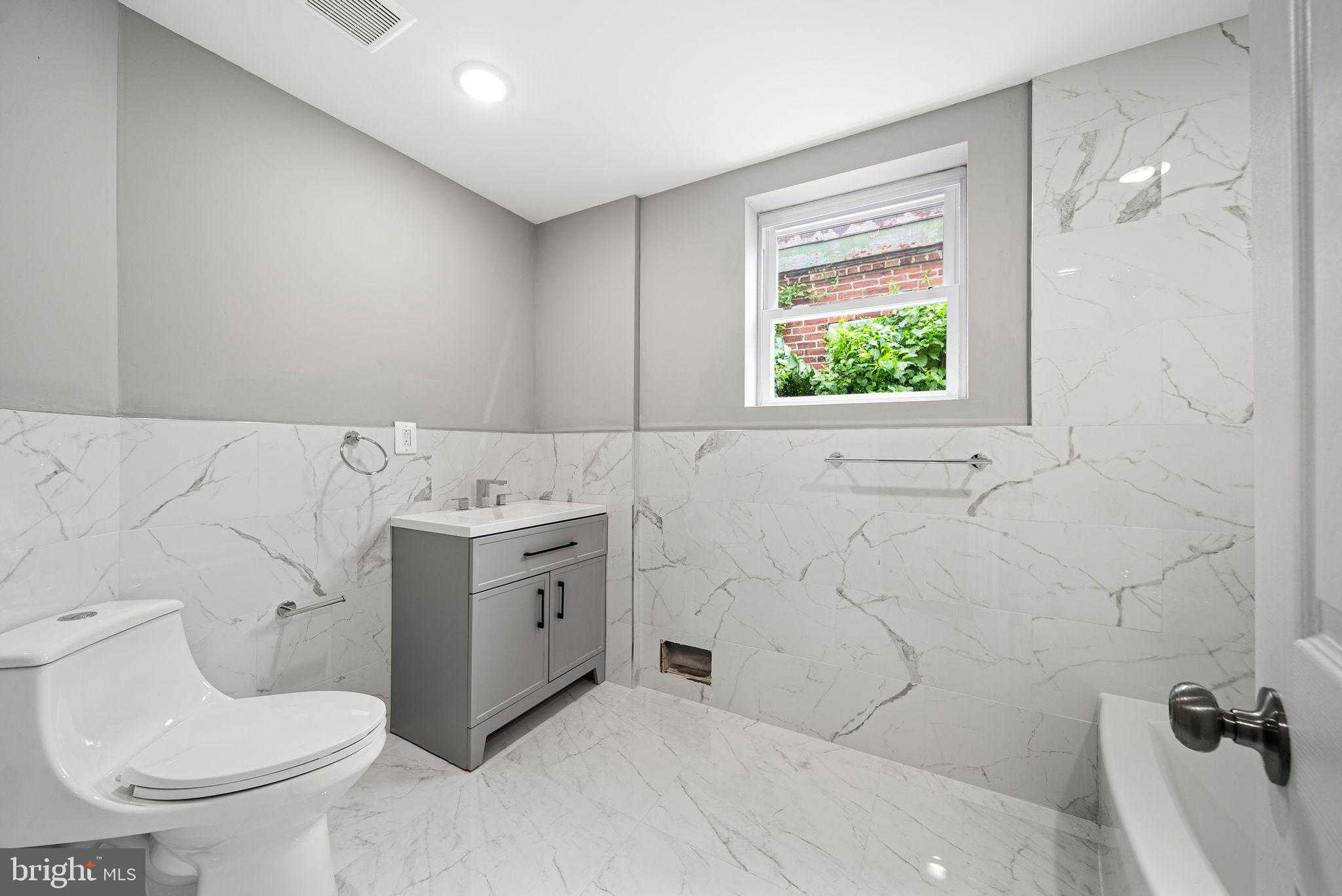 415 N 59th St photo 15