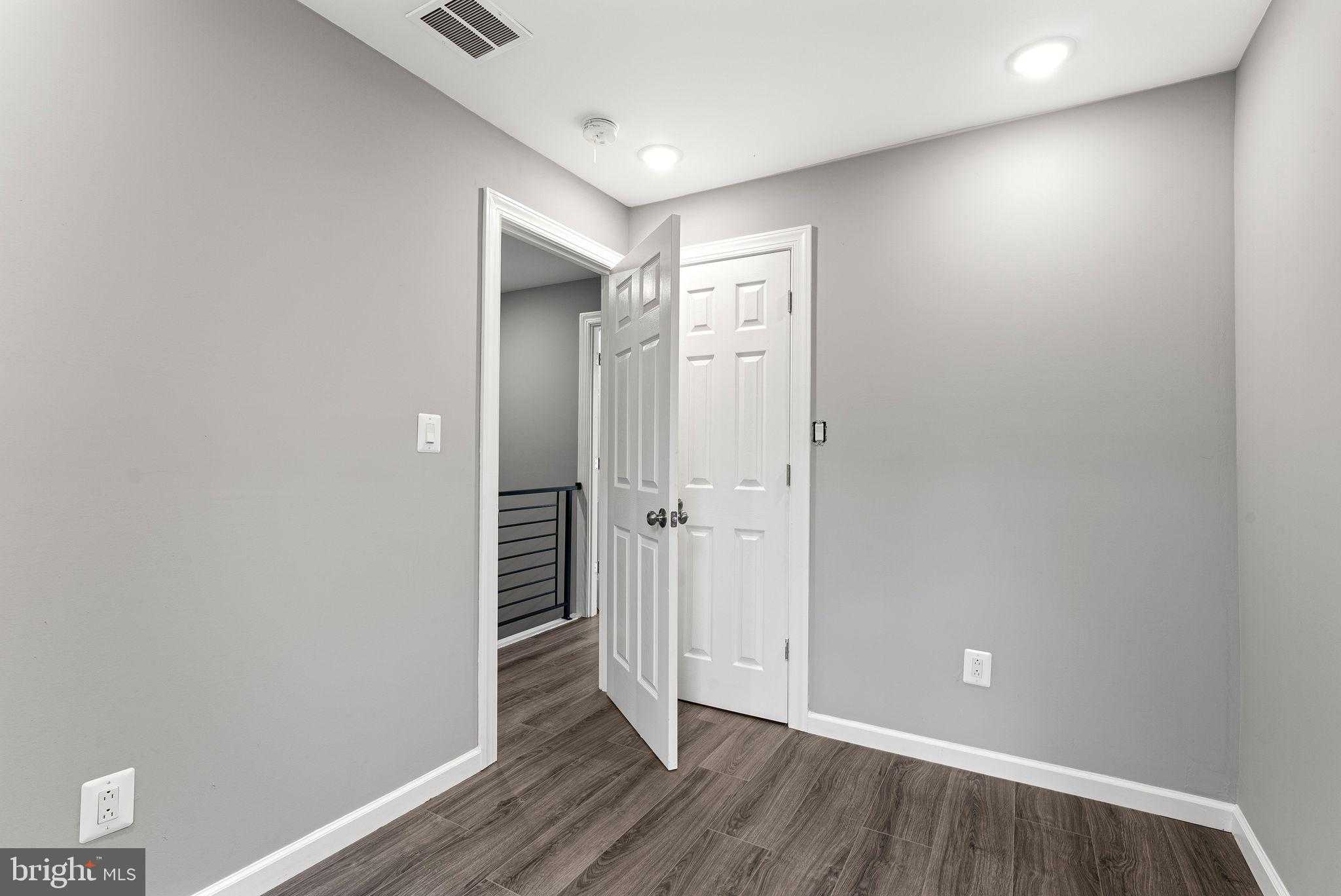 415 N 59th St photo 17