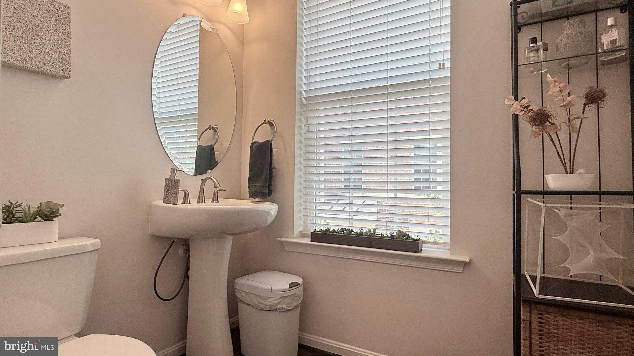 1205 Berry St photo 14