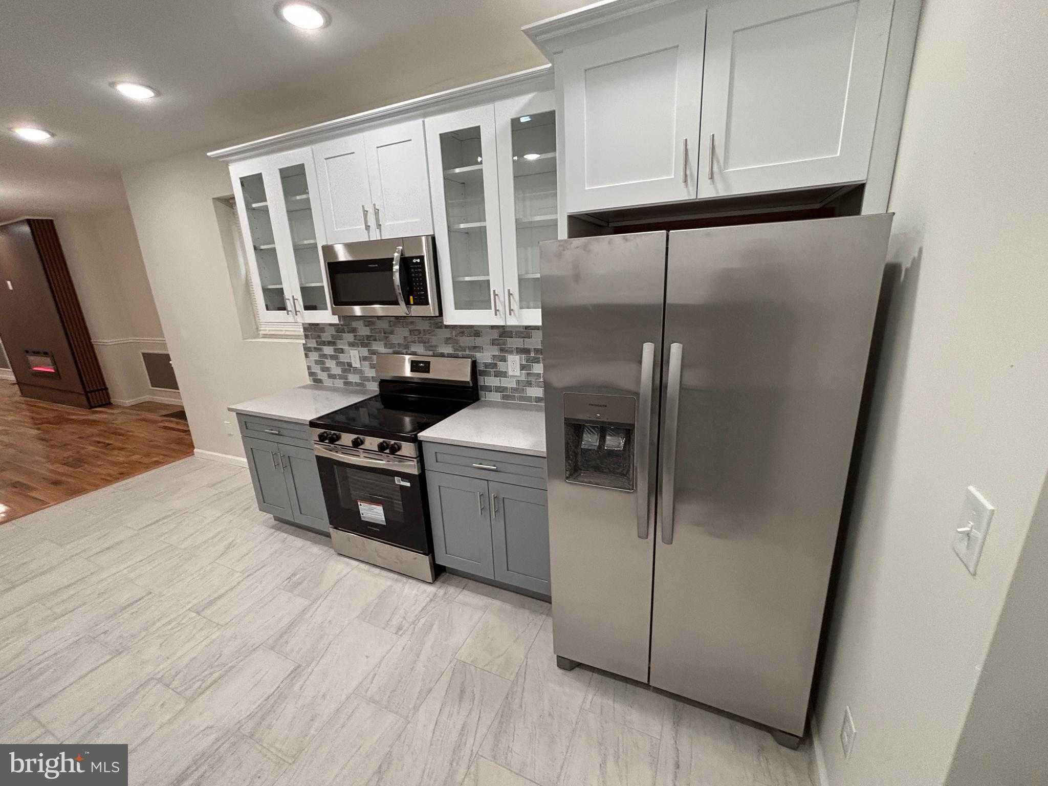 1616 N Redfield St photo 13