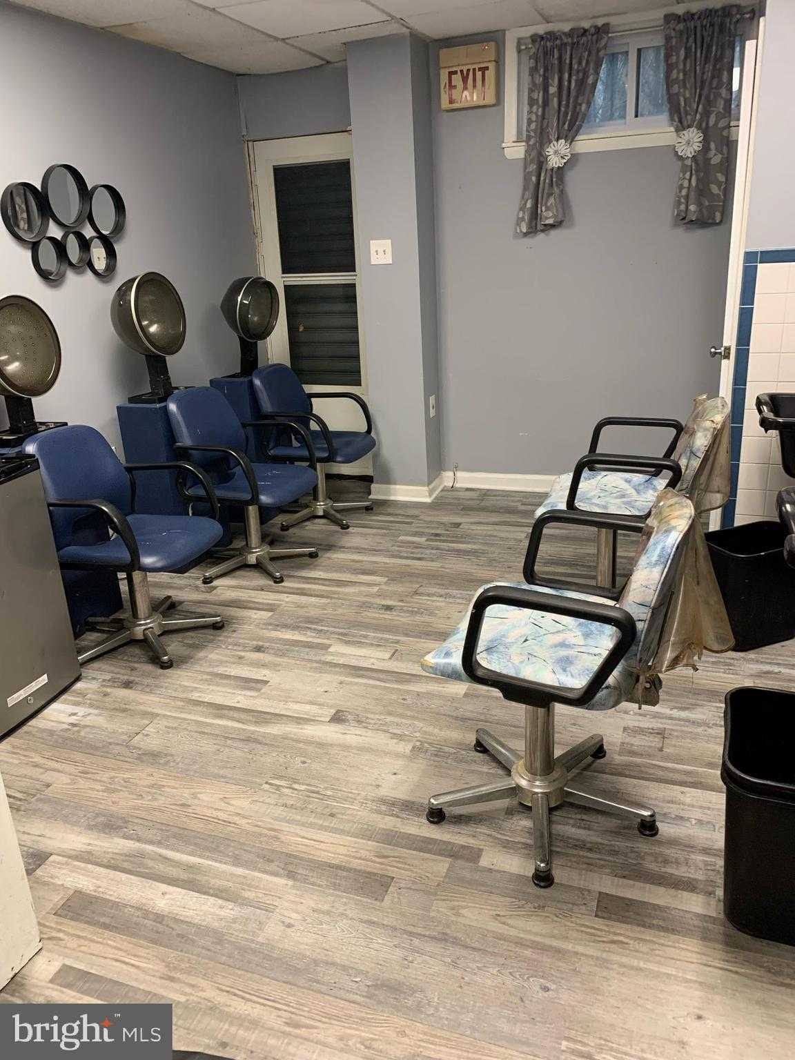 2430 Frederick Ave photo 5