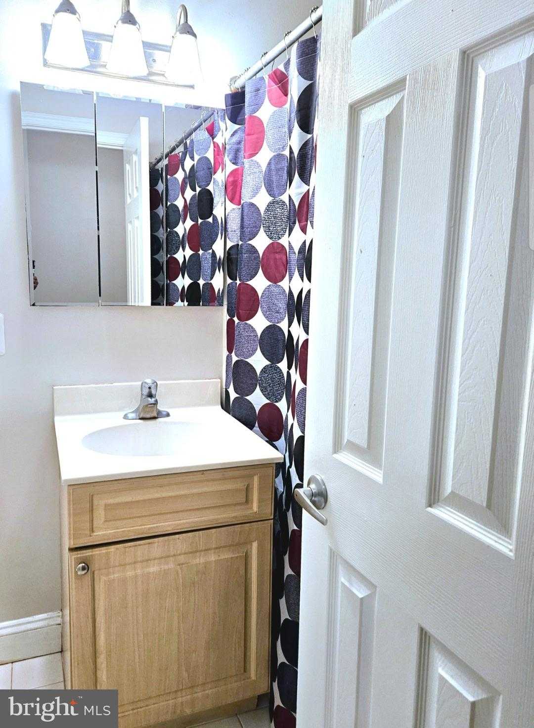 1005 Chillum Rd Apt 305 photo 26